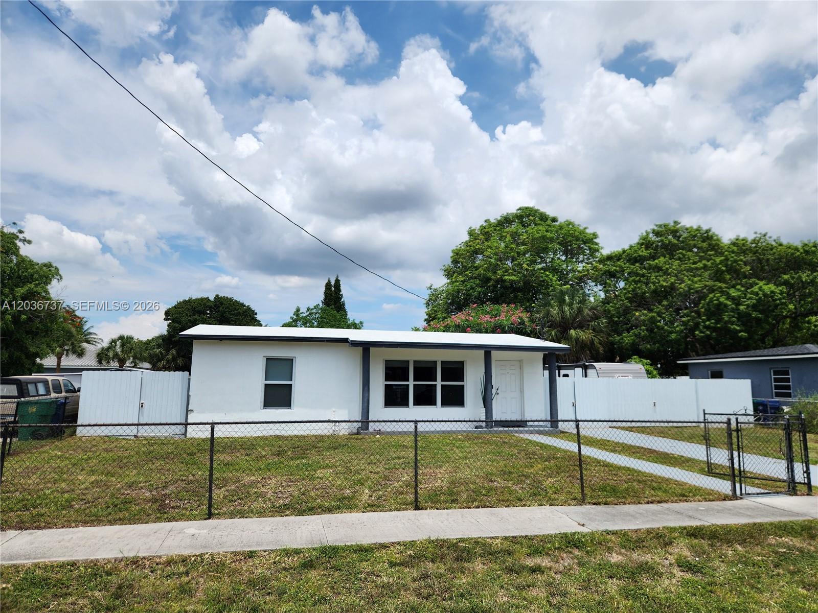 721 NW 33rd Ave, Lauderhill FL 33311 photo 3