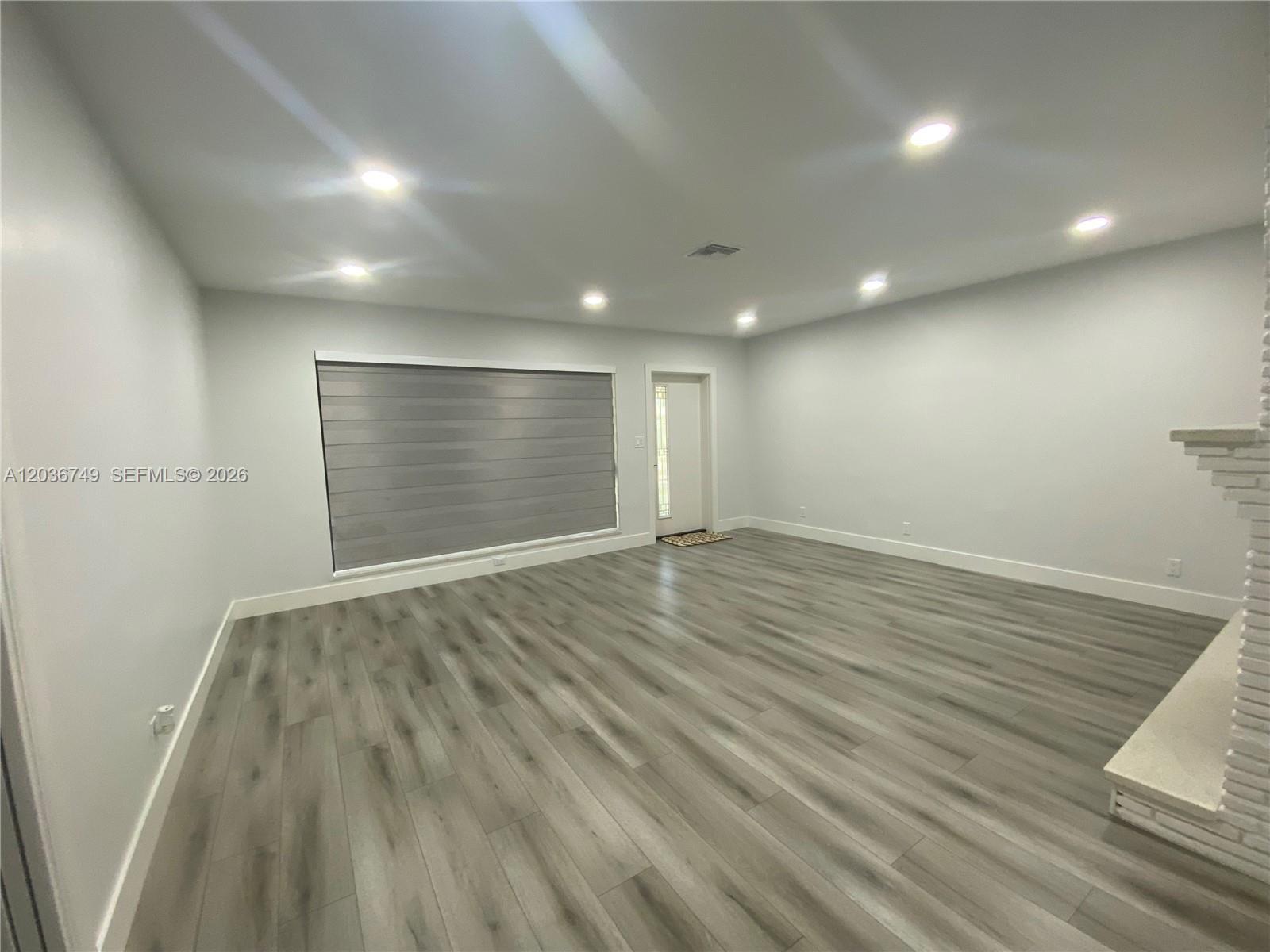 1845 Thomas St, Hollywood FL 33020 photo 4