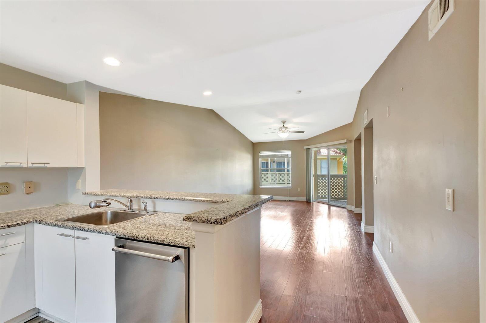 4847 Via Palm Lakes # 1021, West Palm Beach FL 33417 photo 4