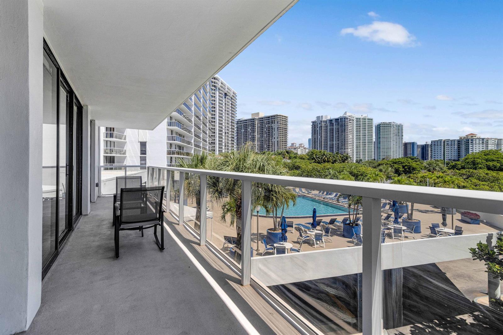 3701 N Country Club Drive # 404, Aventura FL 33180 photo 5