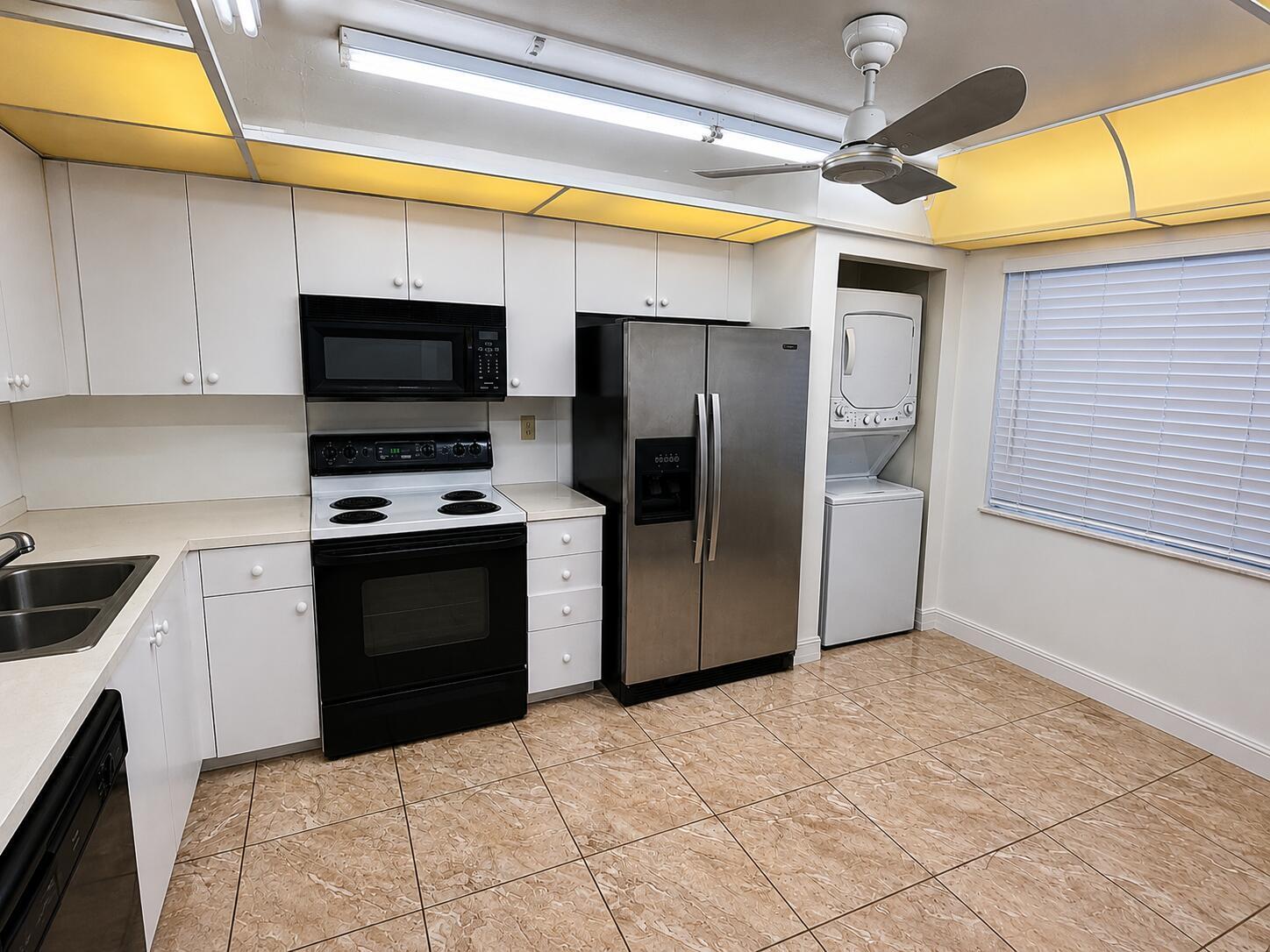 1000 Colony Point Circle # 315, Pembroke Pines FL 33026 photo 2