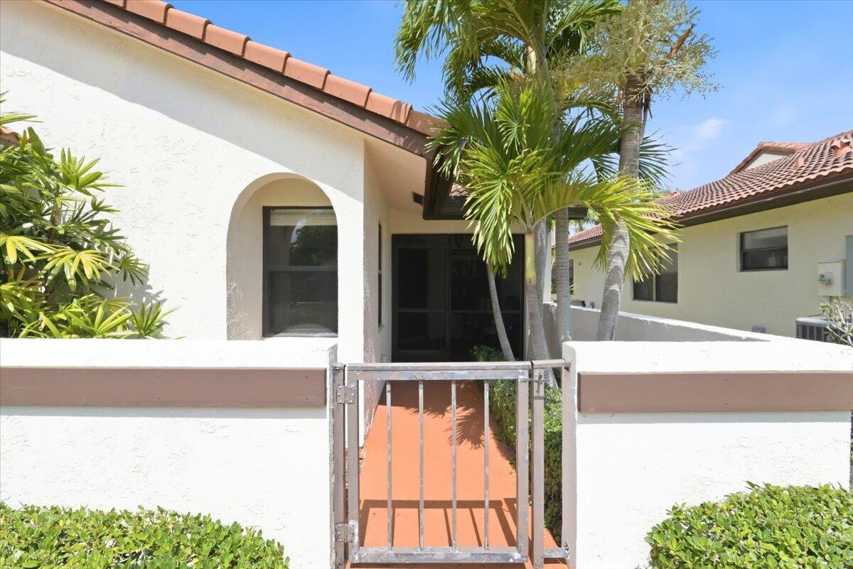 21583 Villa Nova Drive, Boca Raton FL 33433 photo 2