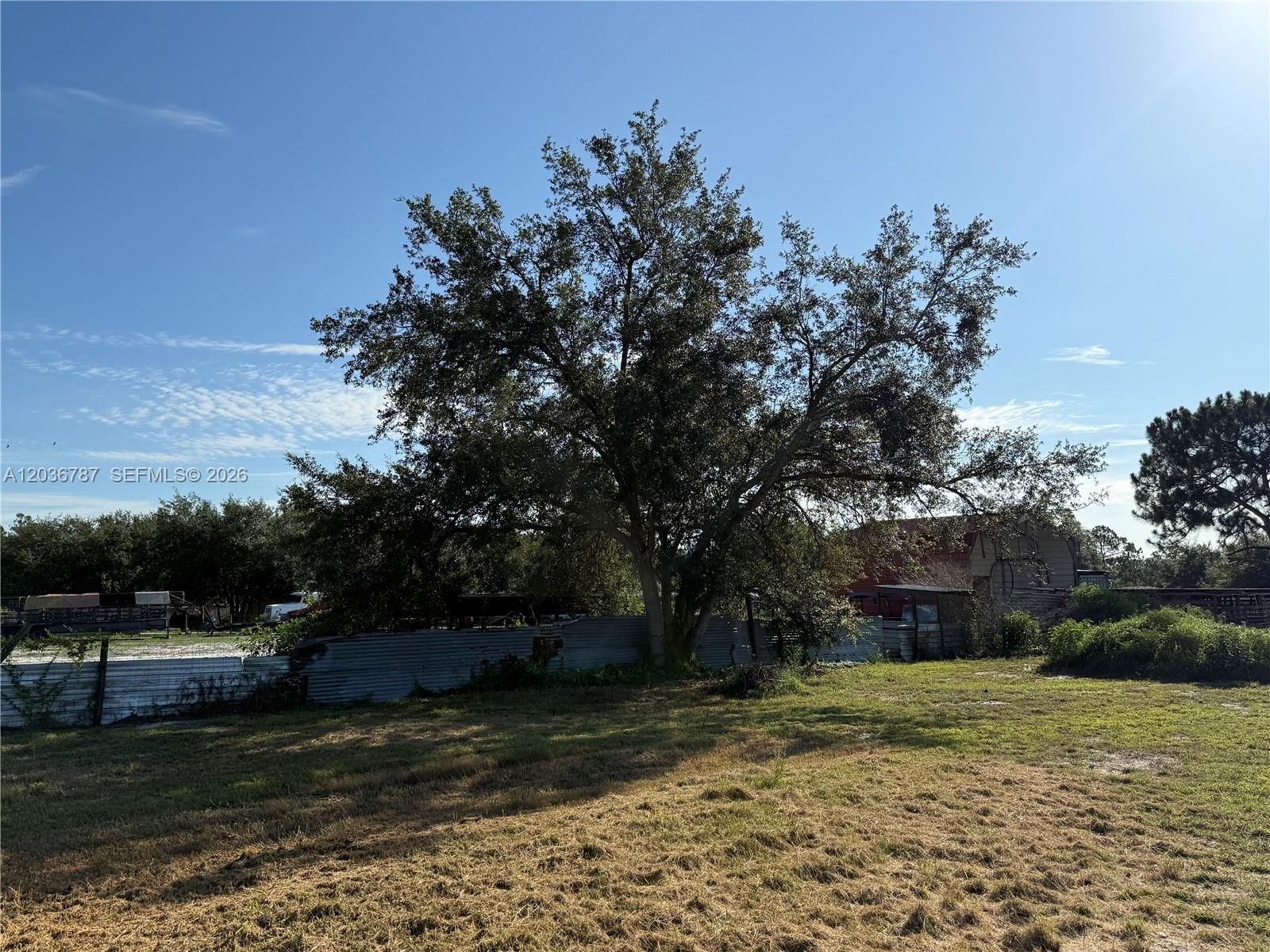 575 S JINETE ST, Clewiston FL 33440 photo 3