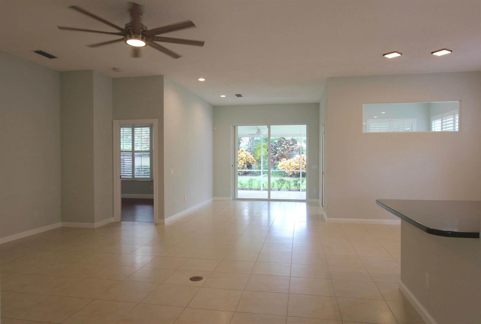 117 Hampton Circle, Jupiter FL 33458 photo 3