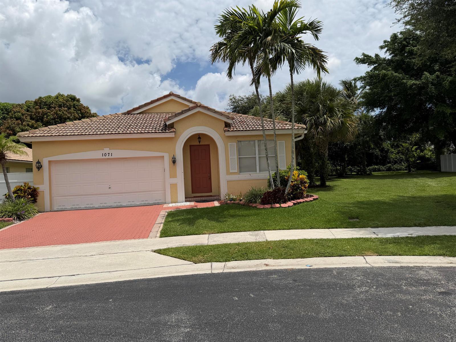 1071 Fosters Mill Road, Boynton Beach FL 33436 photo 2