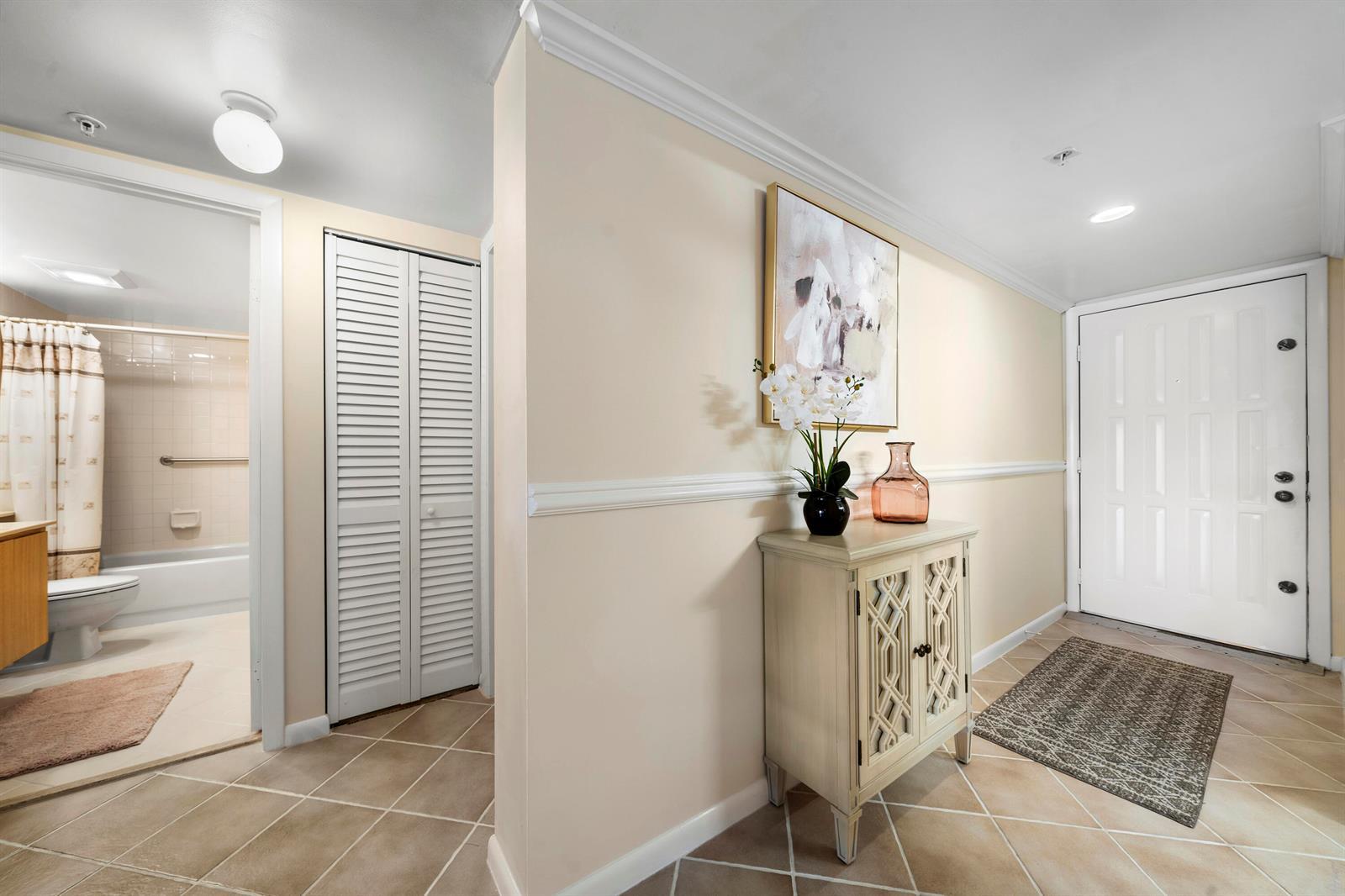 601 Seafarer Circle # 104, Jupiter FL 33477 photo 3