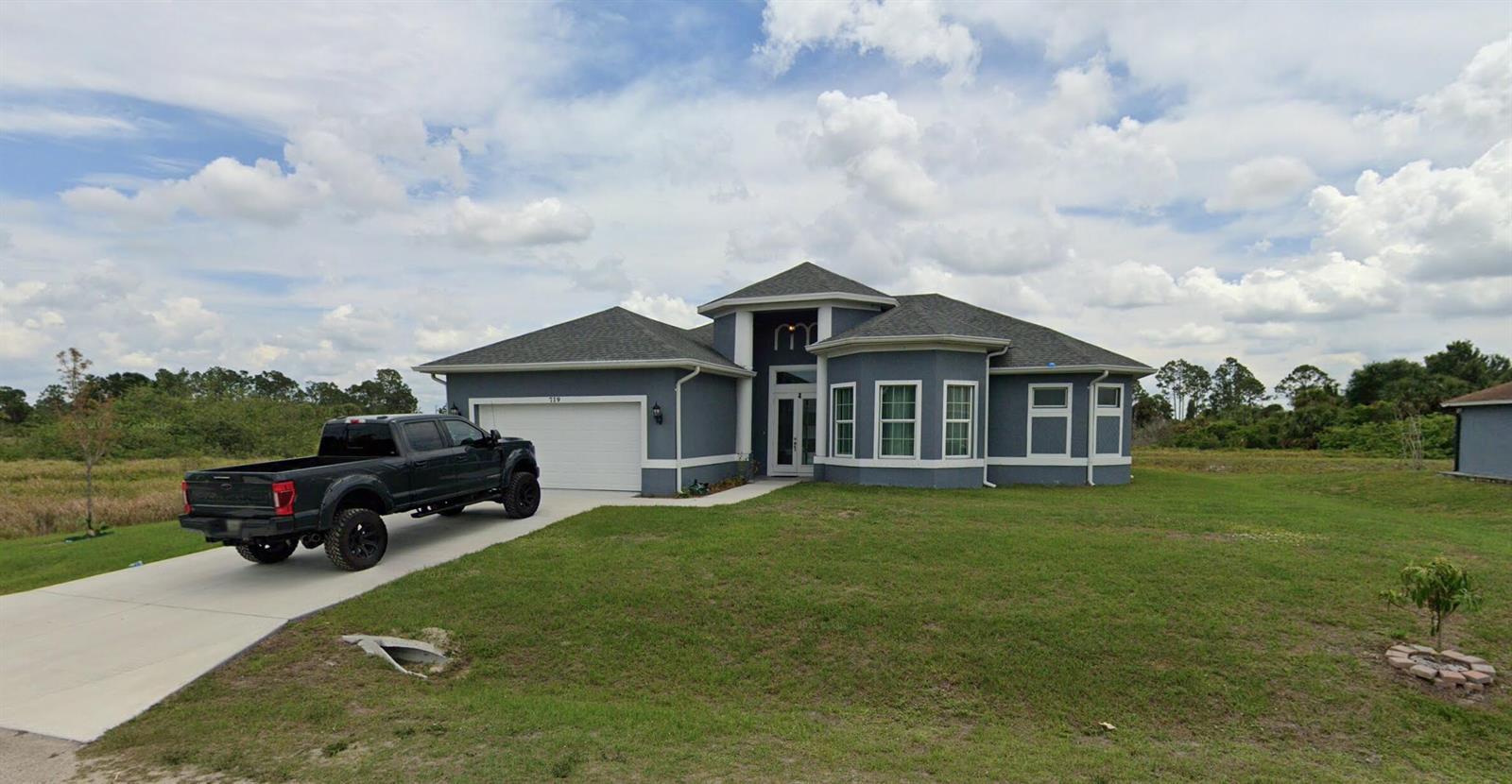 723 Bianca Avenue S, Lehigh Acres FL 33974 photo 4