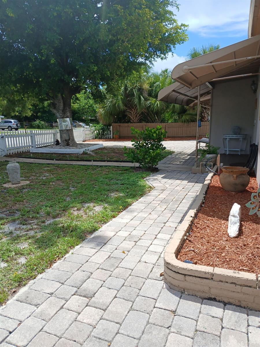 1597 NE 53rd Court, Pompano Beach FL 33064 photo 4