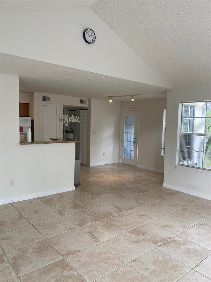 1020 Crystal Way # H, Delray Beach FL 33444 photo 2