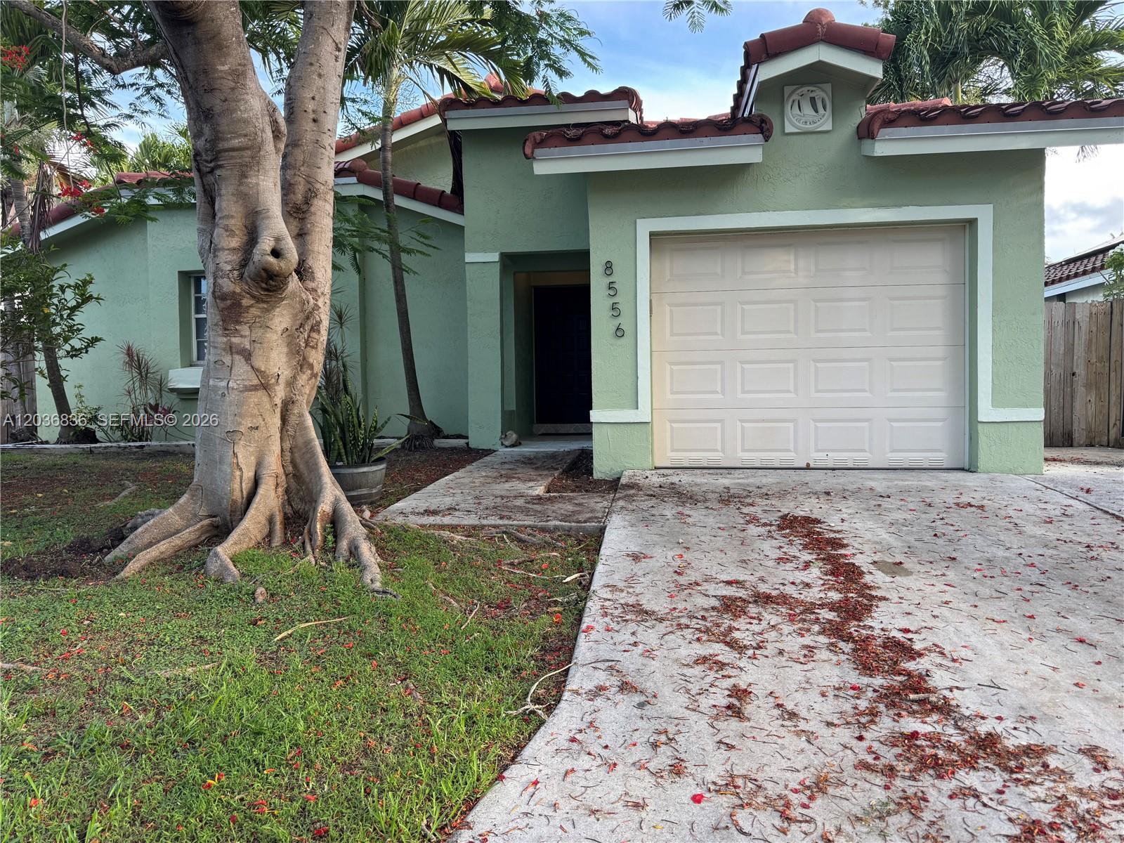 8556 SW 210th Ter, Cutler Bay FL 33189