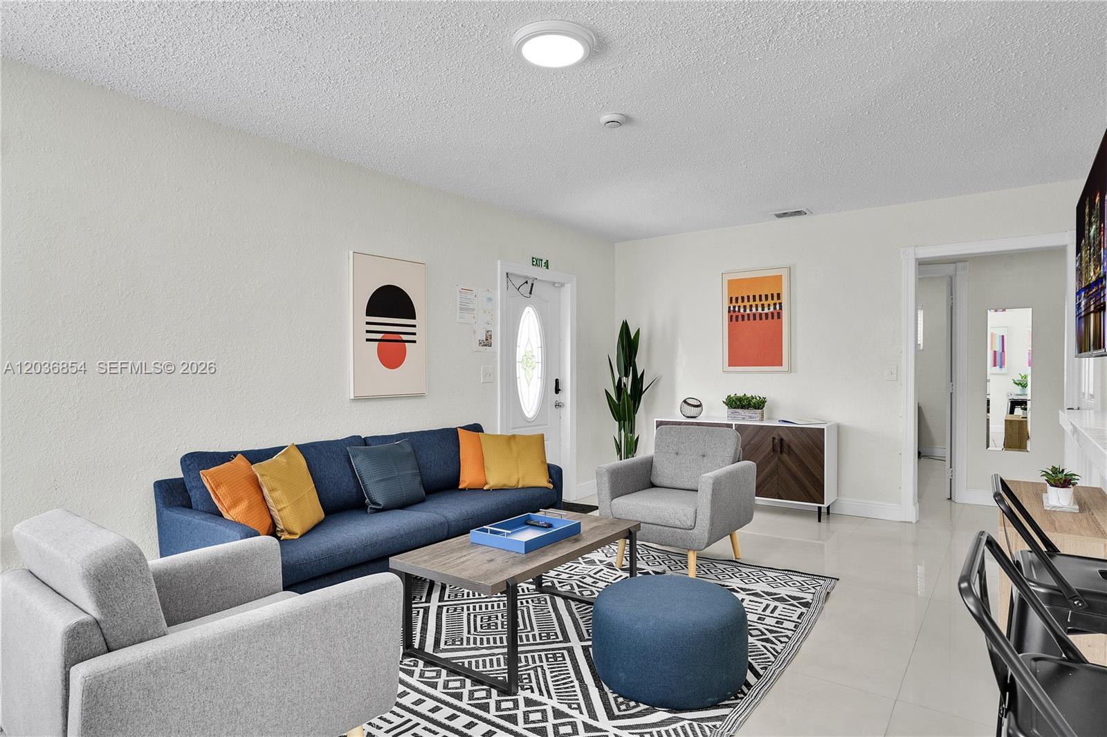 6452 Custer St, Hollywood FL 33024 photo 5