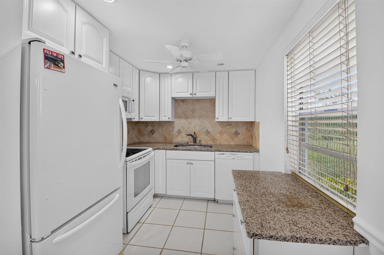 200 Normandy E # 200, Delray Beach FL 33484 photo 5