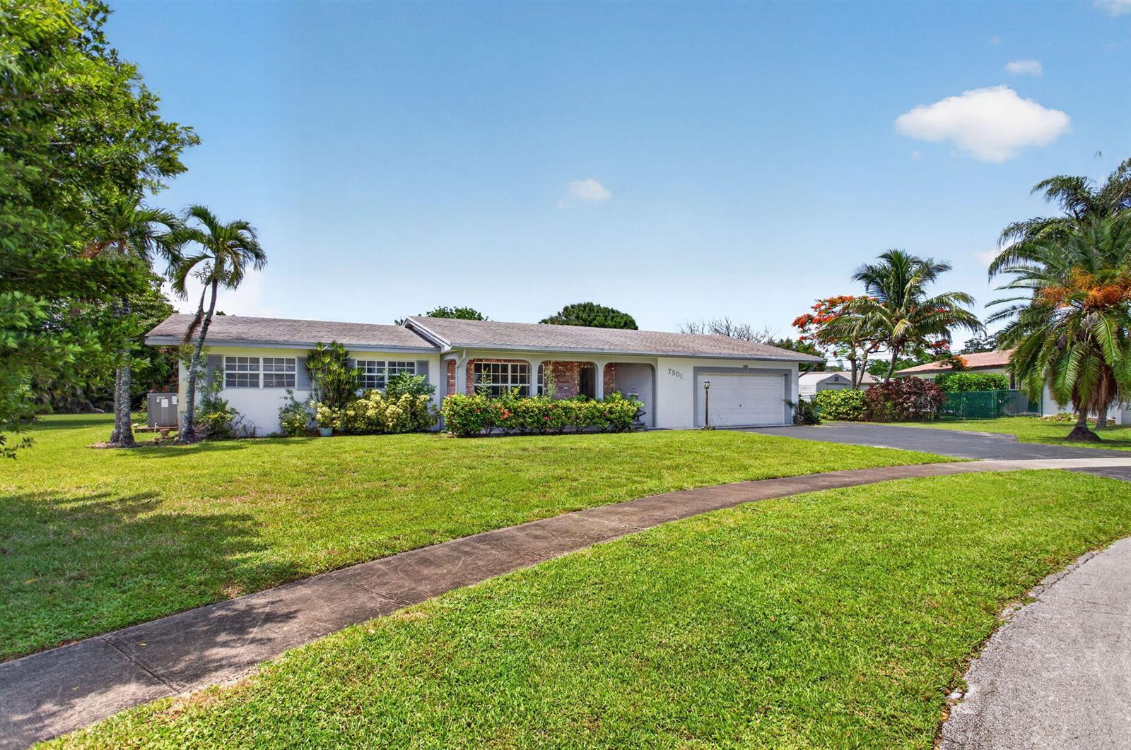 7501 NW 6th Street, Plantation FL 33317 photo 2