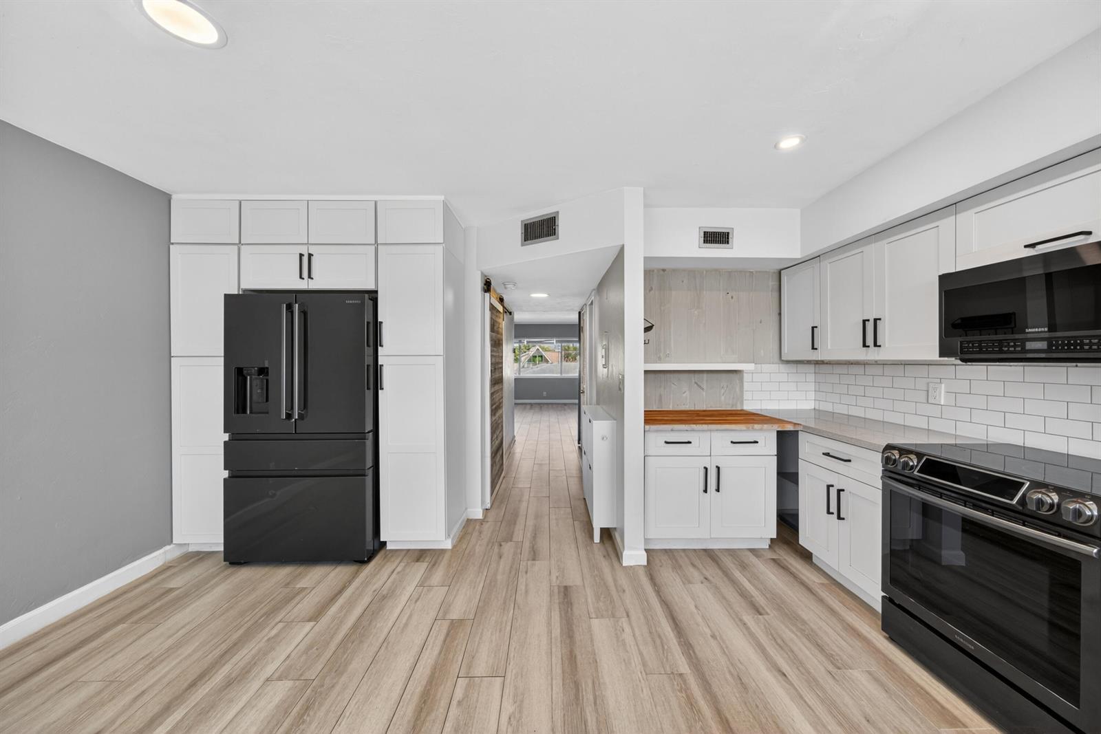 505 NE 20th Avenue # 209, Deerfield Beach FL 33441 photo 4