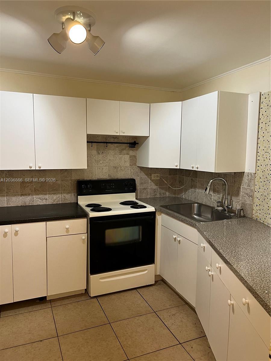 1680 NE 191st St # 2, Miami FL 33179