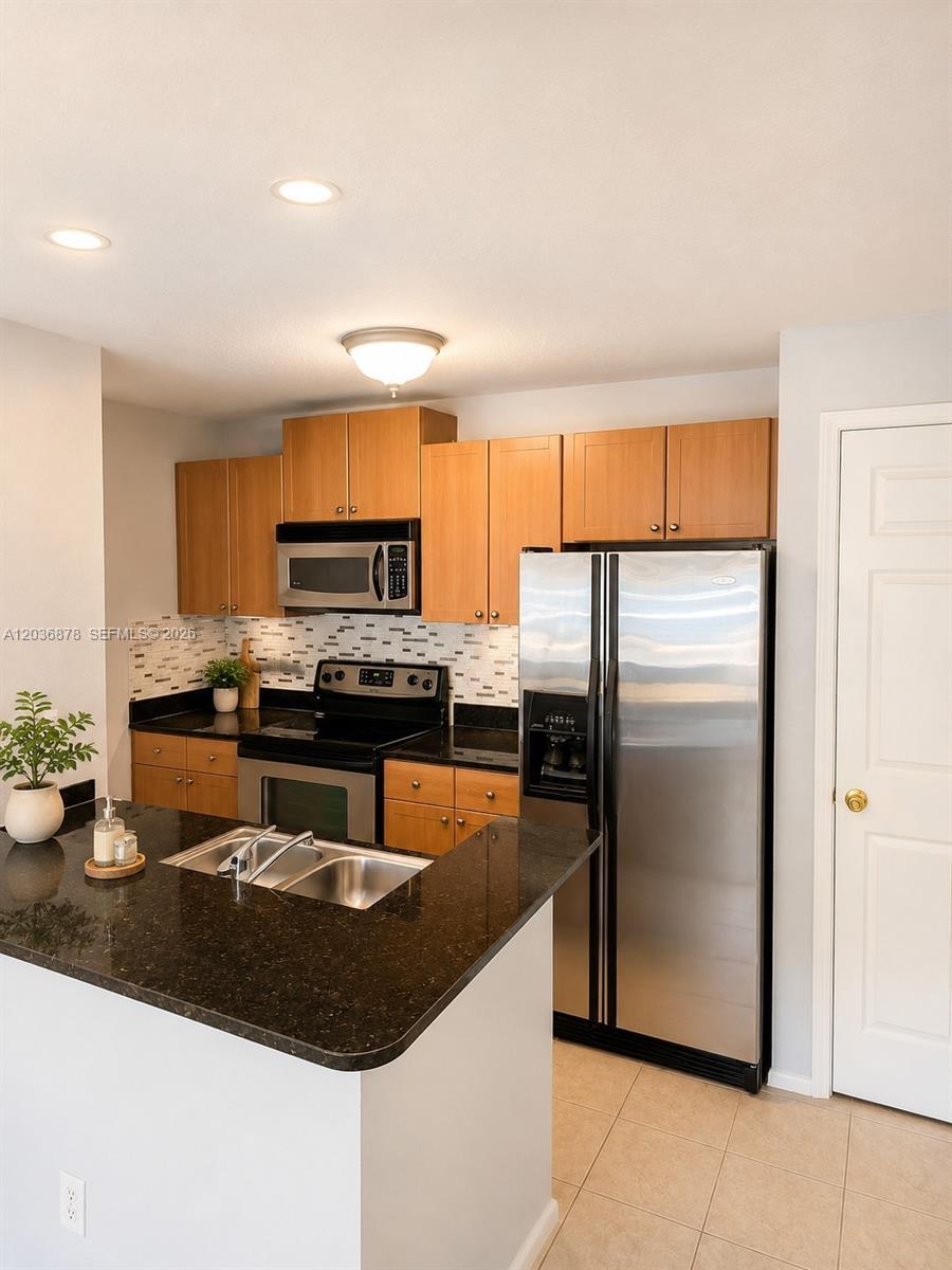 1825 Palm Cove Blvd # 204, Delray Beach FL 33445