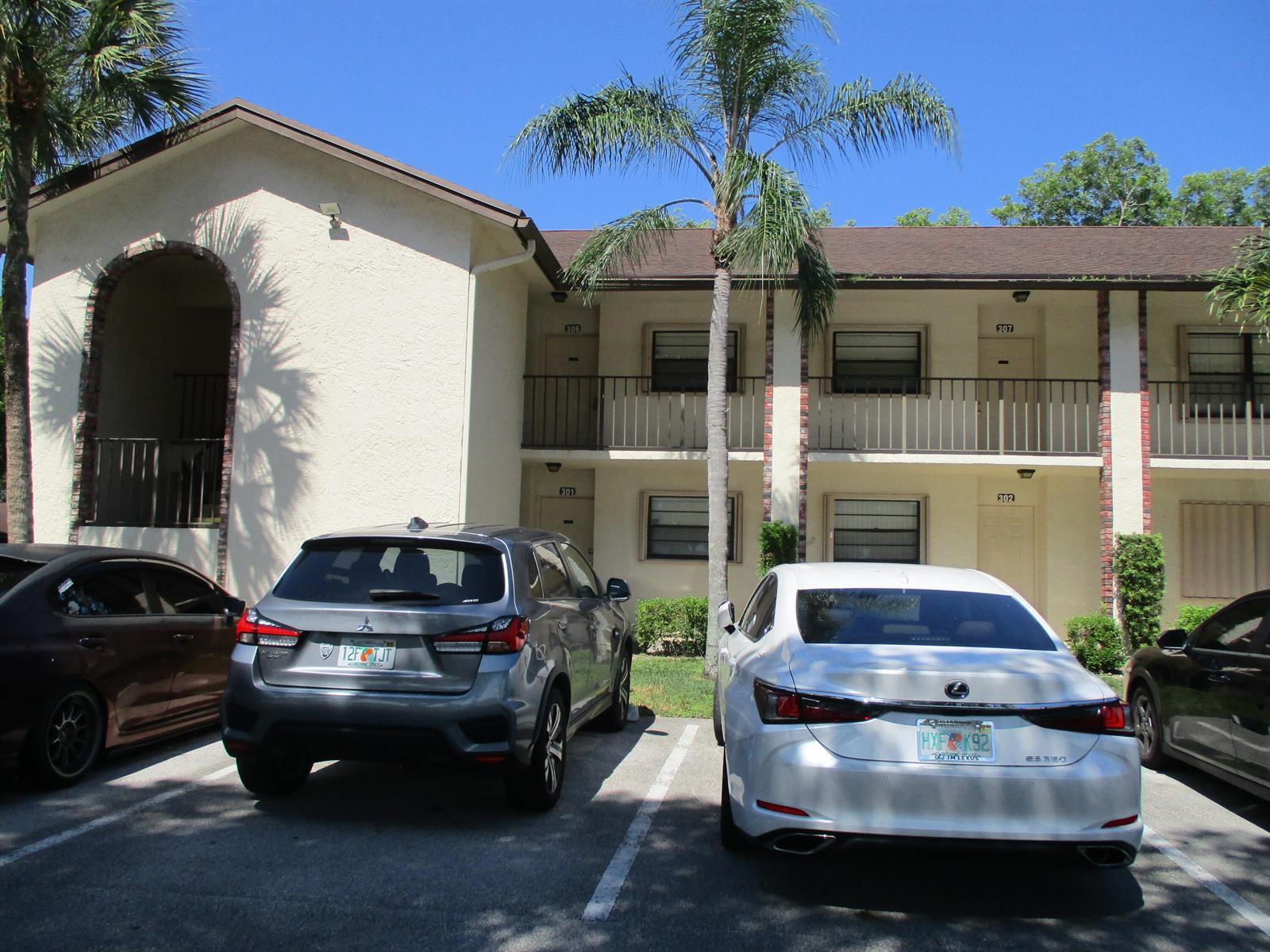 23398 SW 57 Avenue # 306, Boca Raton FL 33428