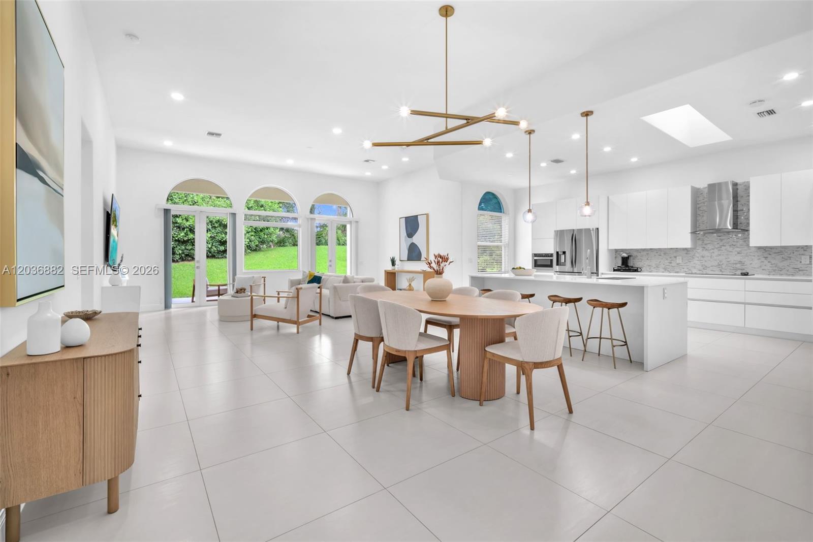2163 Bay Ct, Weston FL 33326