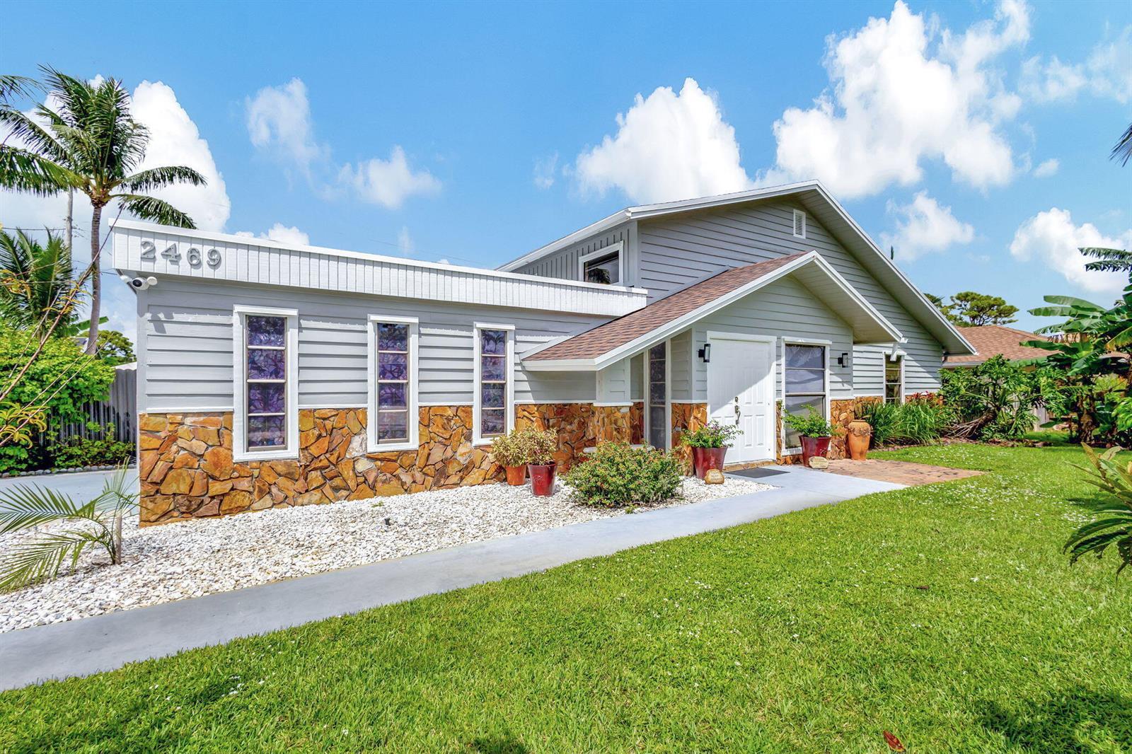 2469 Sun Up Lane, Lake Worth FL 33462
