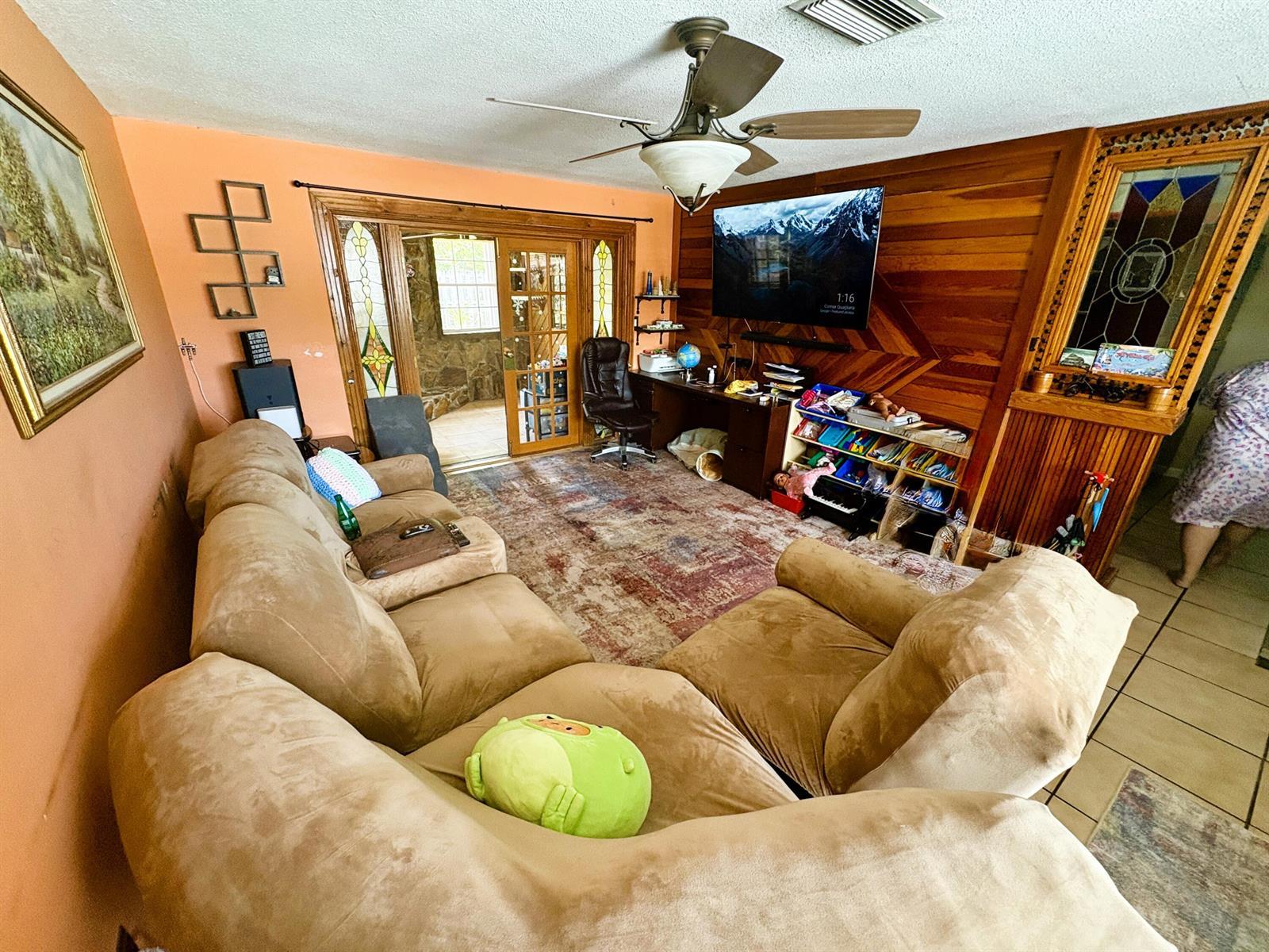 6421 NW 29th Street NW, Sunrise FL 33313 photo 2