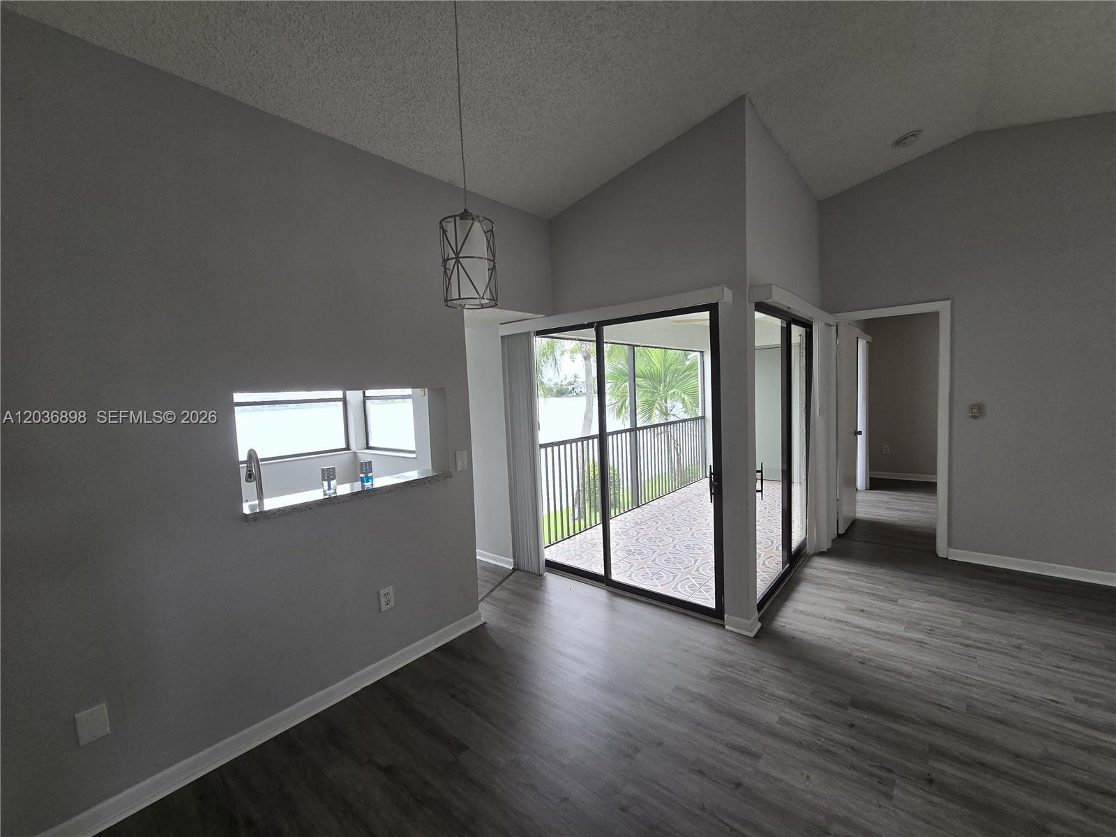 1024 S Independence Dr # 1024E, Homestead FL 33034 photo 2