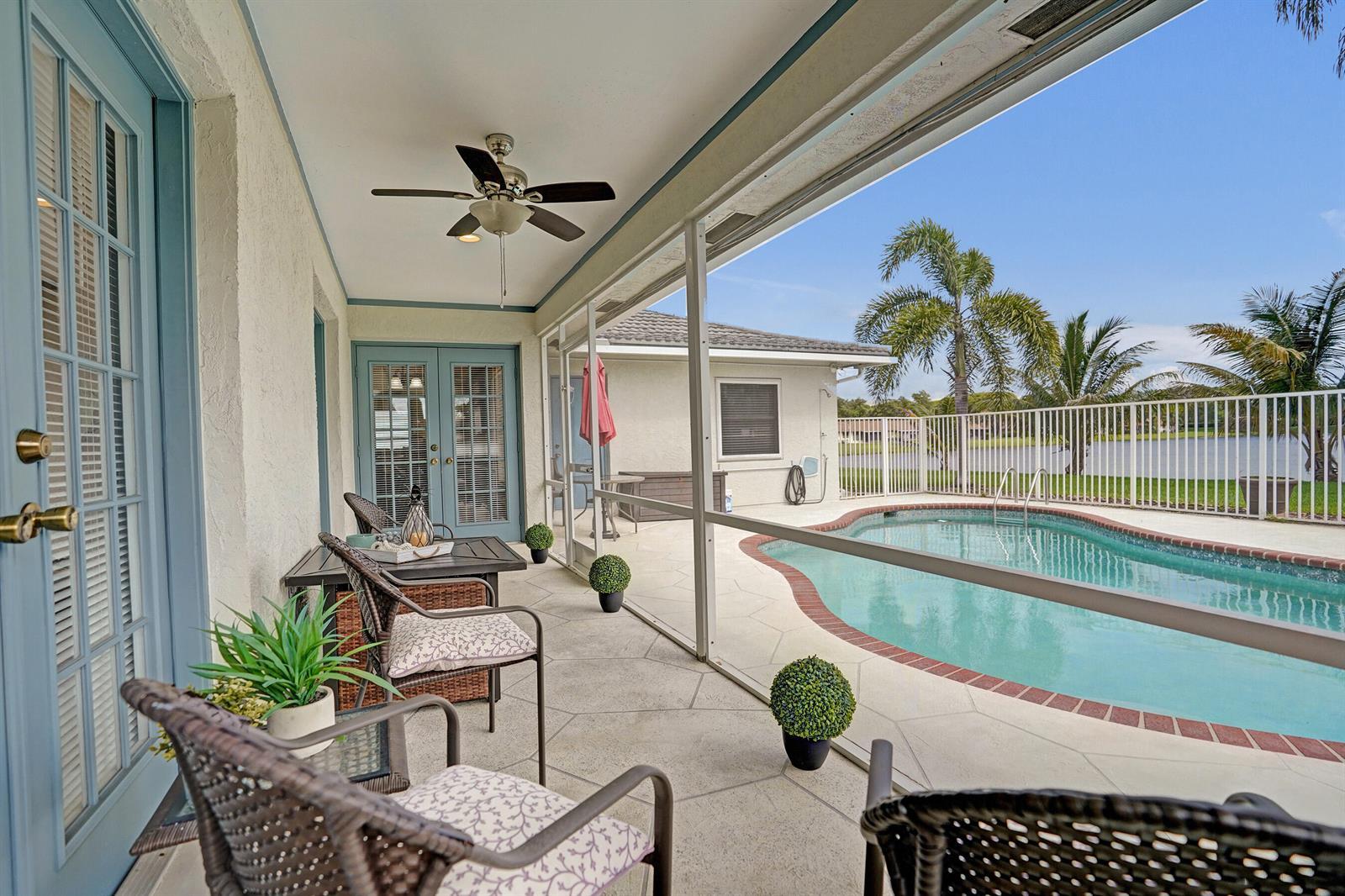 86 Las Brisas, Boynton Beach FL 33426 photo 2