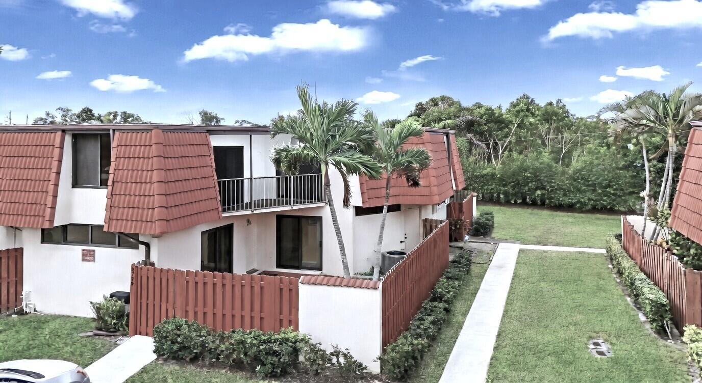 3798 Victoria Drive, West Palm Beach FL 33406 photo 2