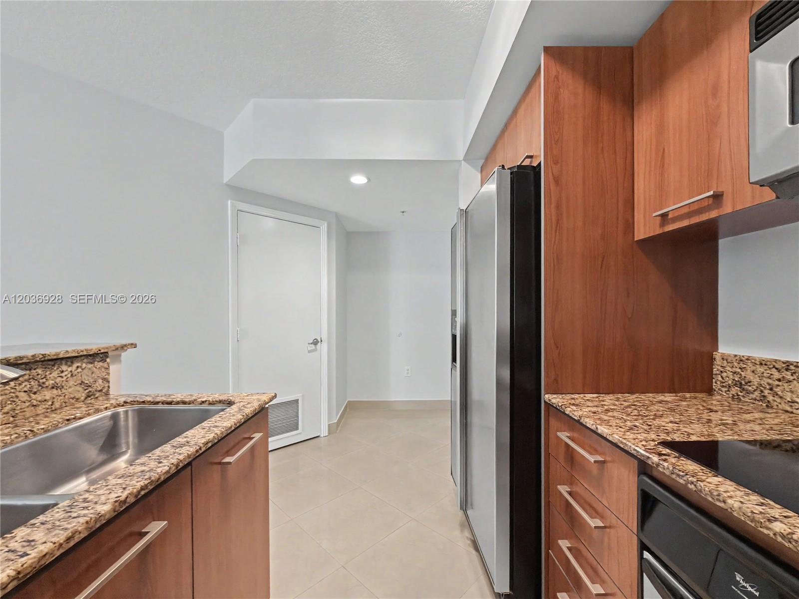 9055 SW 73rd Ct # 1004, Pinecrest FL 33156 photo 3