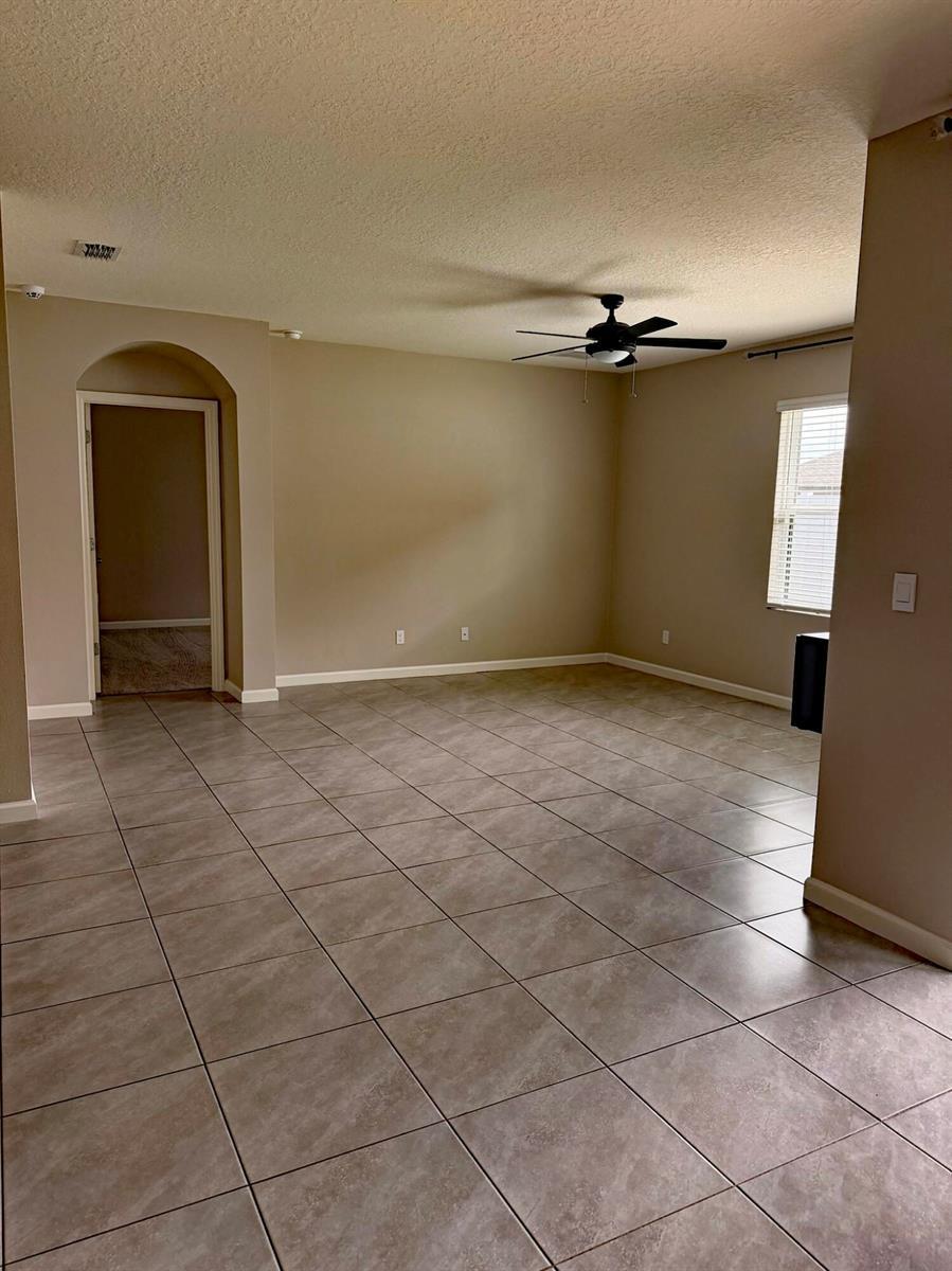 5306 Entertainment Way, Fort Pierce FL 34947 photo 4