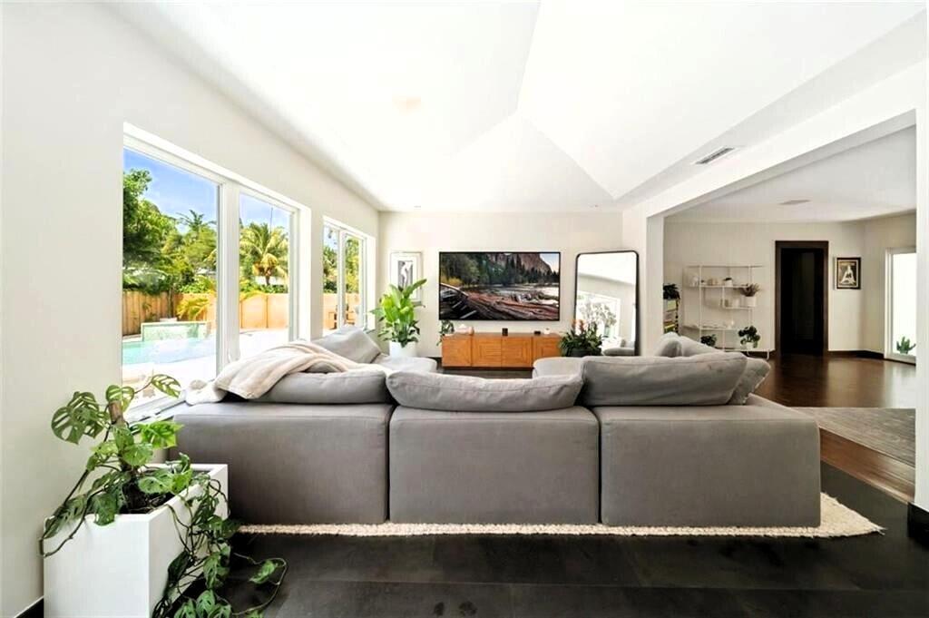 551 NE 53rd Street, Miami FL 33137 photo 5