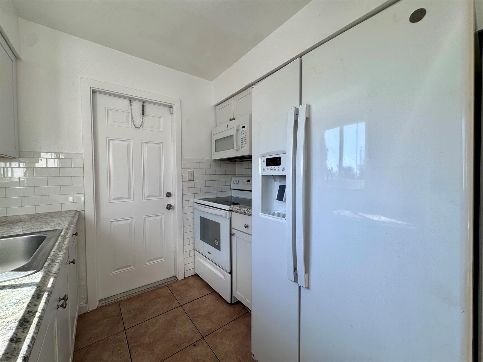 3101 NE 7th Avenue # B, Pompano Beach FL 33064 photo 2