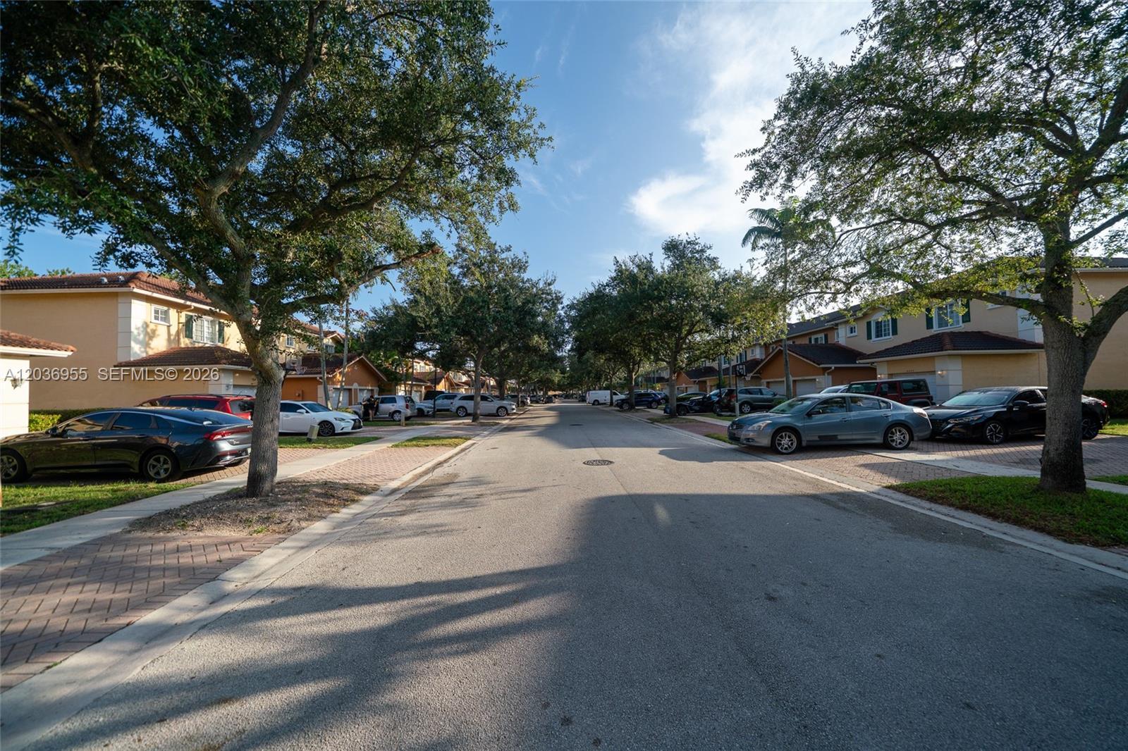 6453 Catalina Ln, Tamarac FL 33321 photo 5