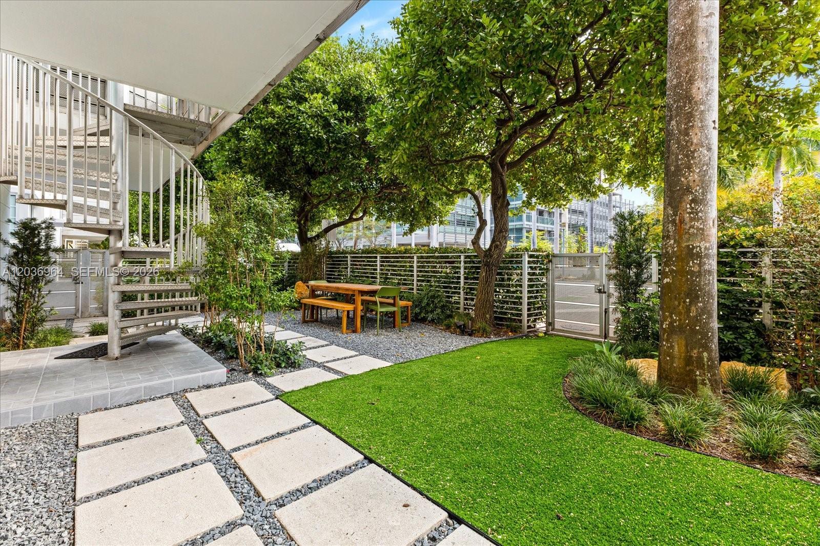 1700 Meridian Ave # 203, Miami Beach FL 33139 photo 2