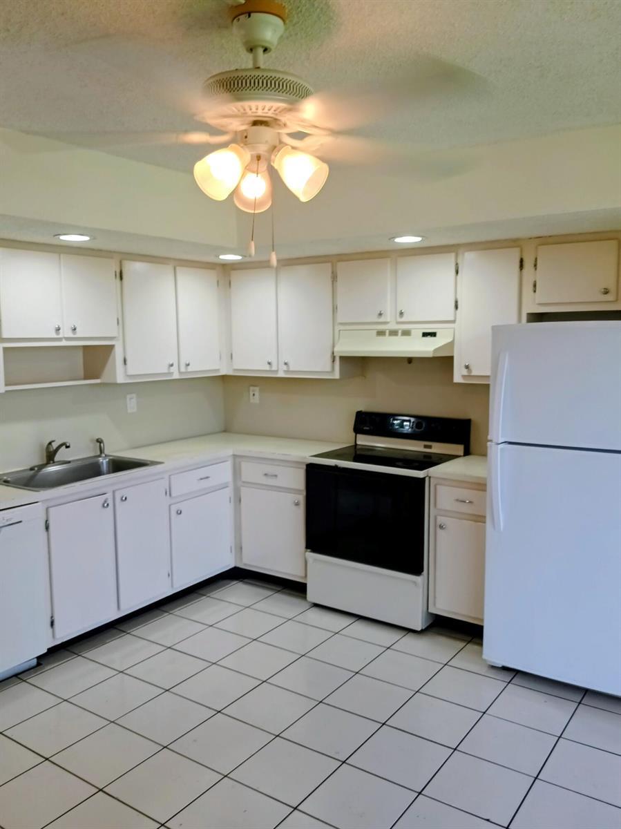 8015 SW 107th Avenue SW # 218, Miami FL 33173 photo 2