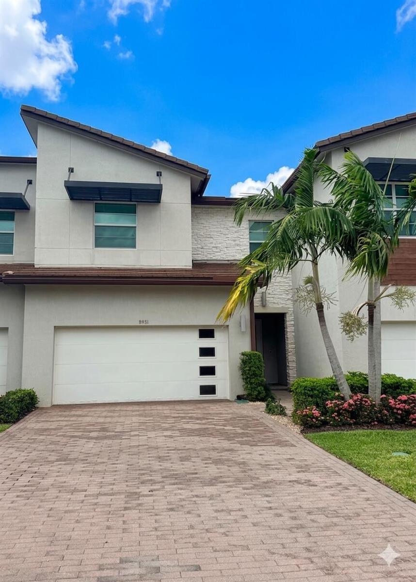 8951 Kingsmoor Way, Lake Worth FL 33467