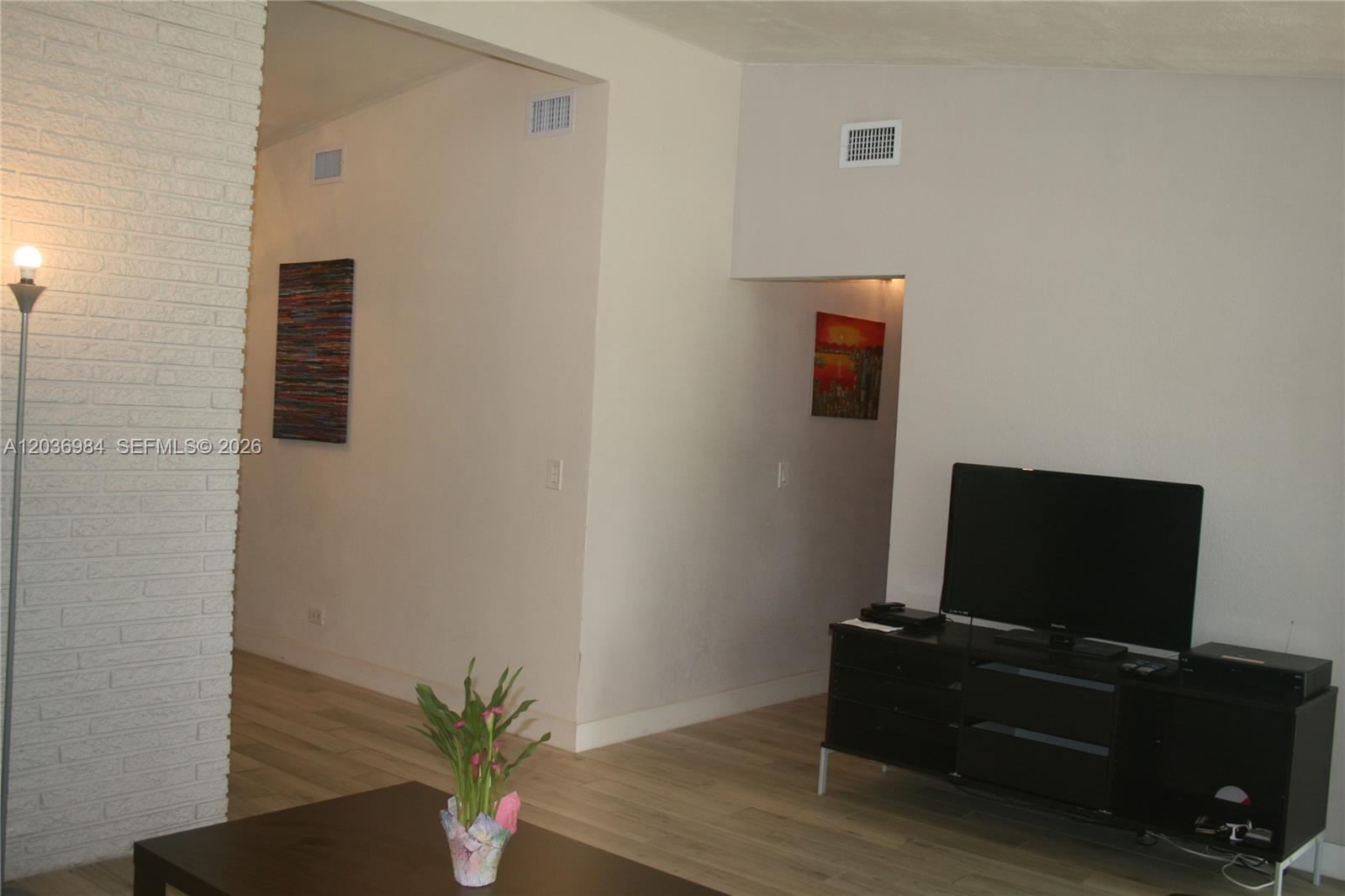 621 SW 64 Way, Pembroke Pines FL 33023 photo 4