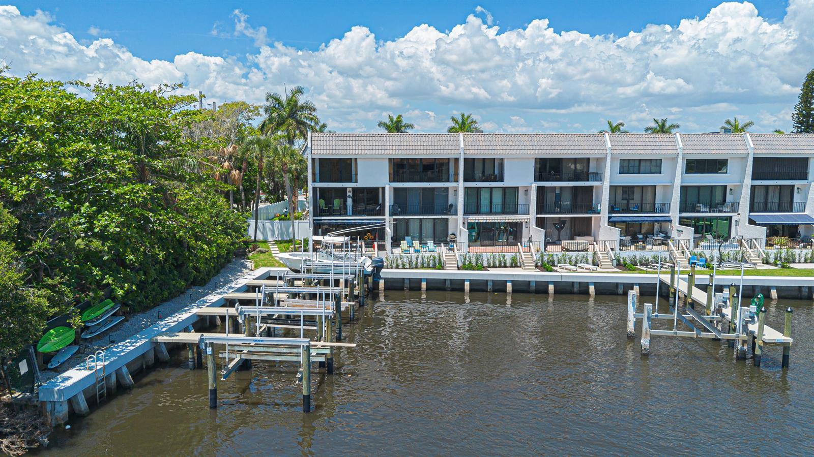 801 Palm Trail # 9, Delray Beach FL 33483 photo 3
