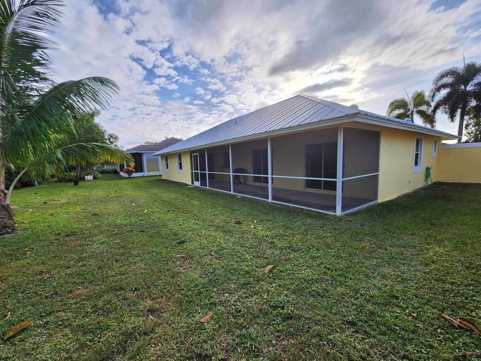 1750 Primrose Lane, Wellington FL 33414 photo 3