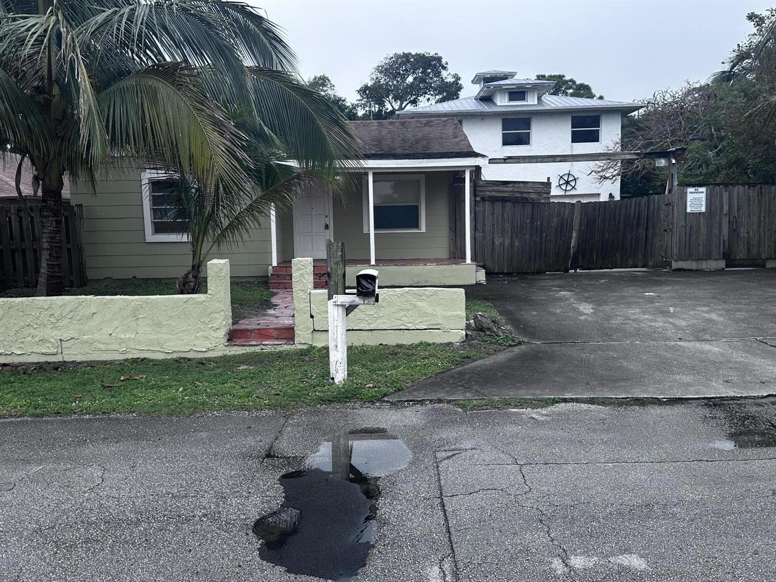 130 NE 4th Avenue, Boynton Beach FL 33435 photo 2