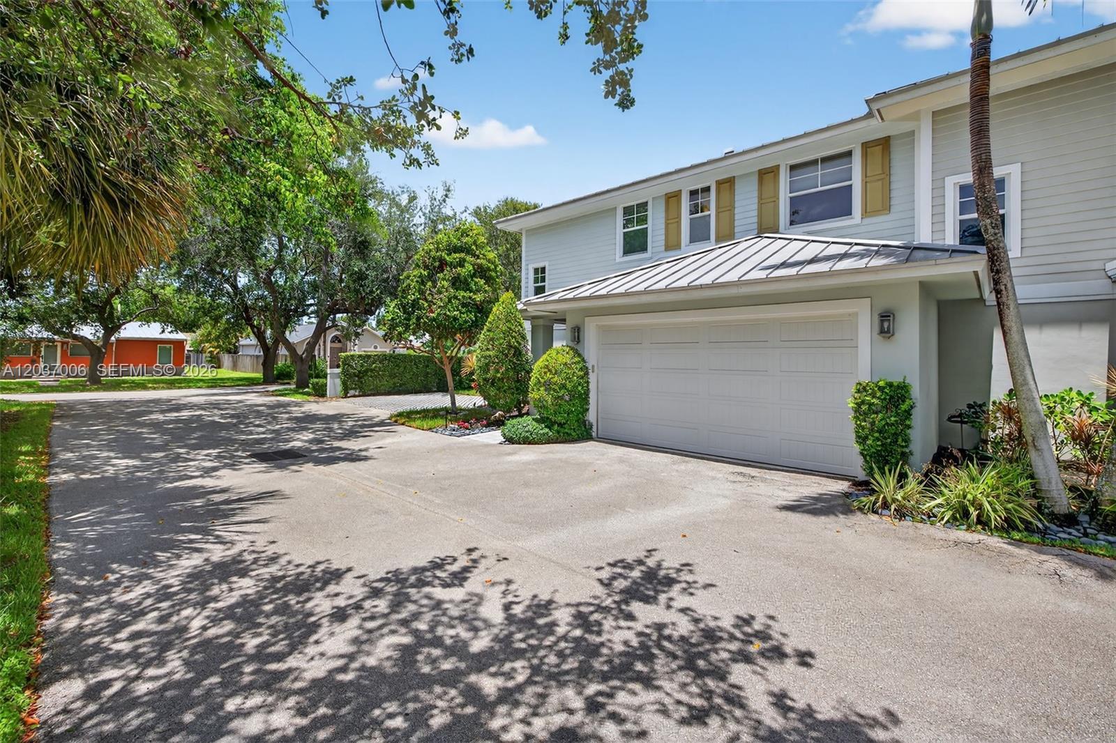 608 SW 15th St, Fort Lauderdale FL 33315 photo 2