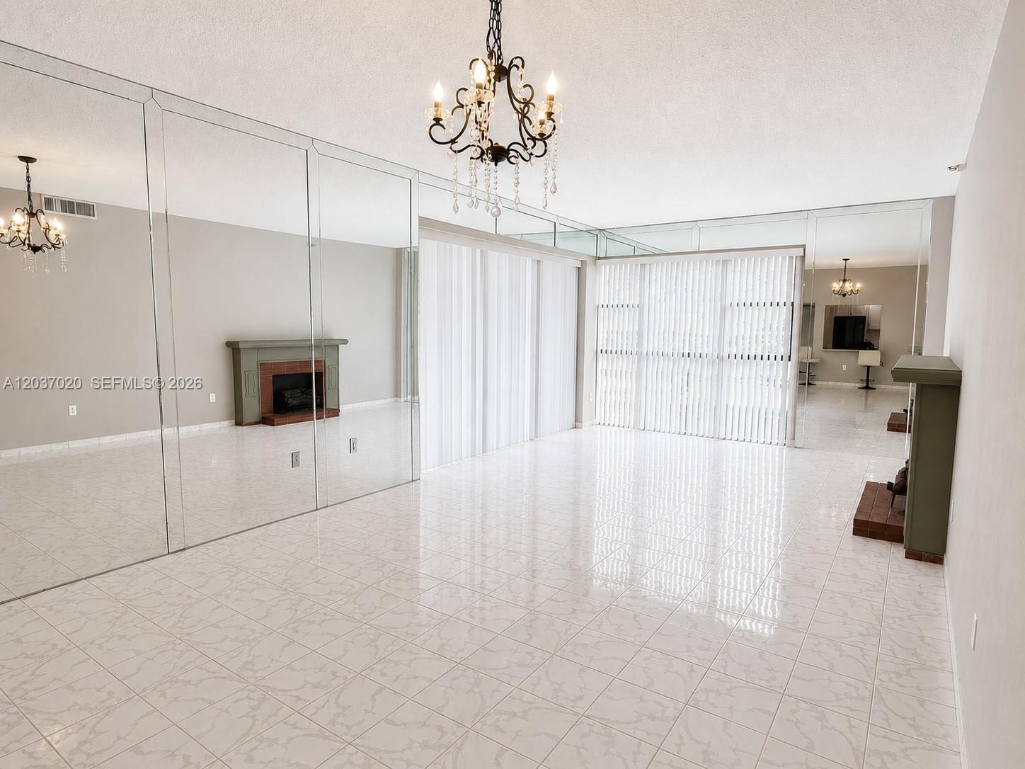 20505 E Country Club Dr # 138, Aventura FL 33180
