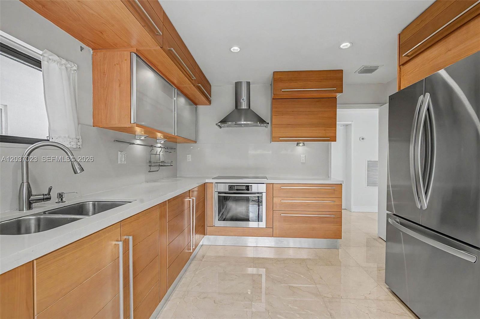4950 San Amaro Dr, Coral Gables FL 33146 photo 3