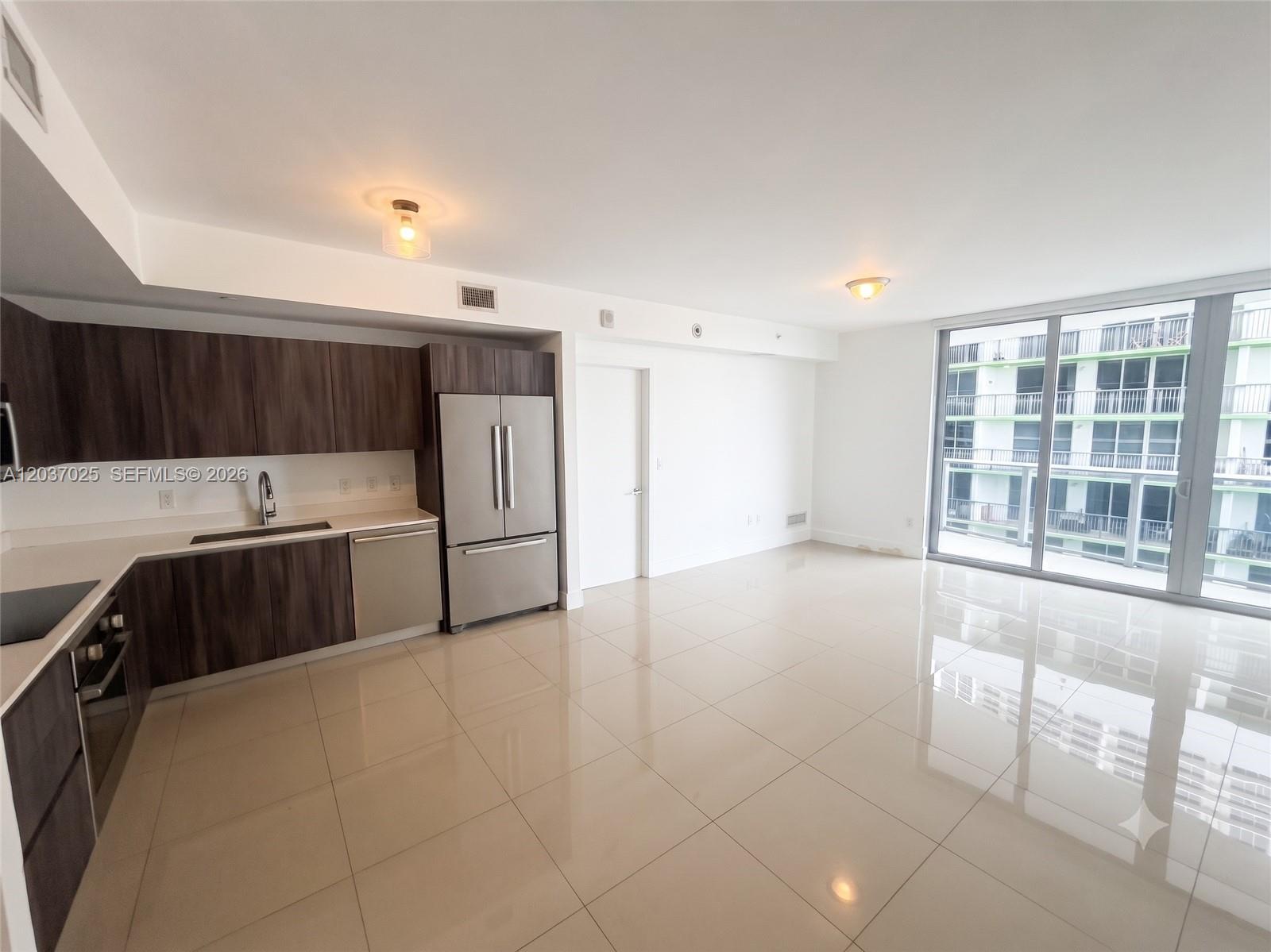 488 NE 18th St # 3102, Miami FL 33132 photo 3