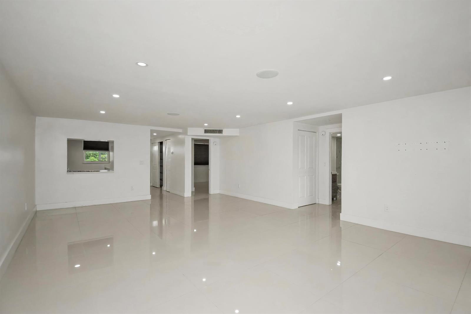 10110 Boca Entrada Blvd # 305, Boca Raton FL 33428 photo 4