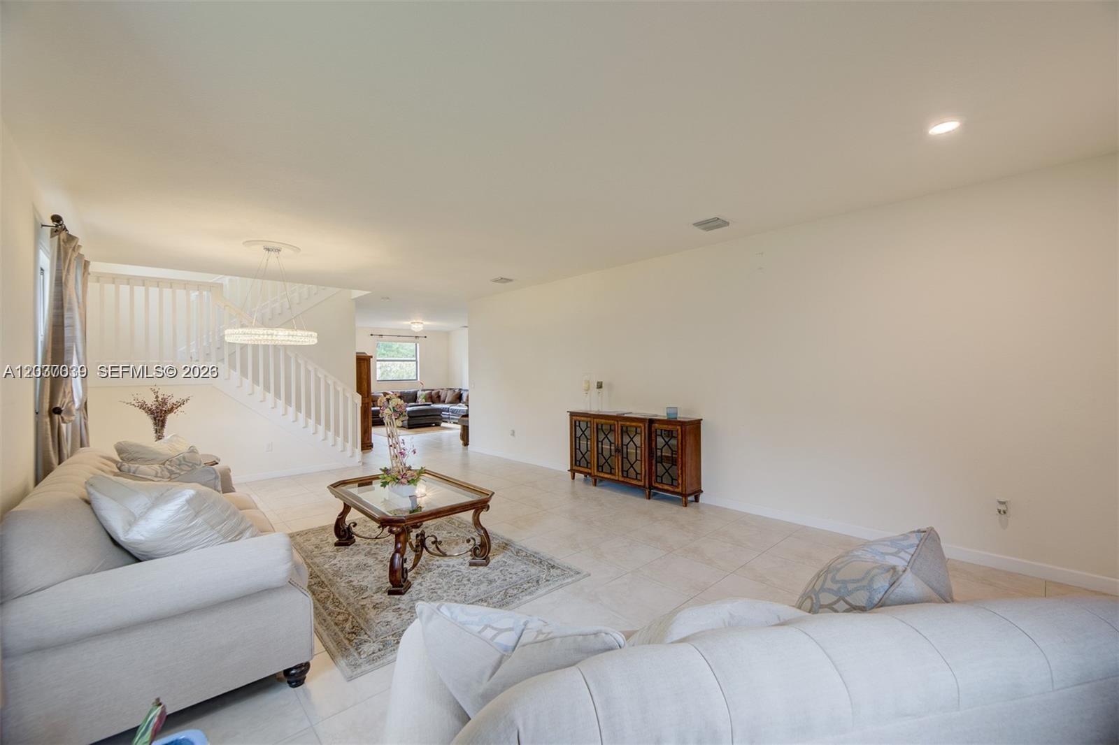 9260 W 35th Ln, Hialeah FL 33018 photo 4