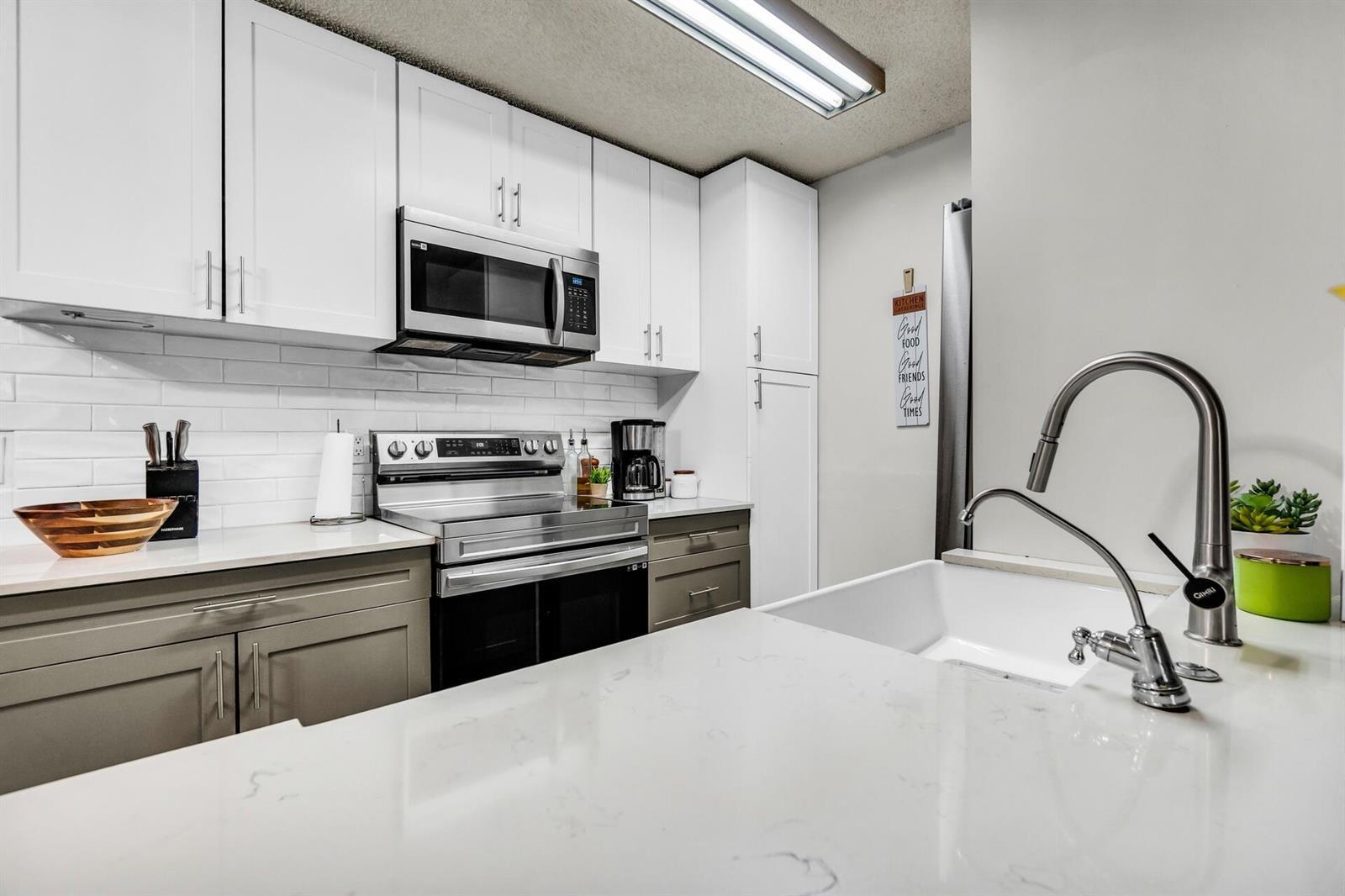 9729 Hammocks Boulevard # 101e, Miami FL 33196 photo 3