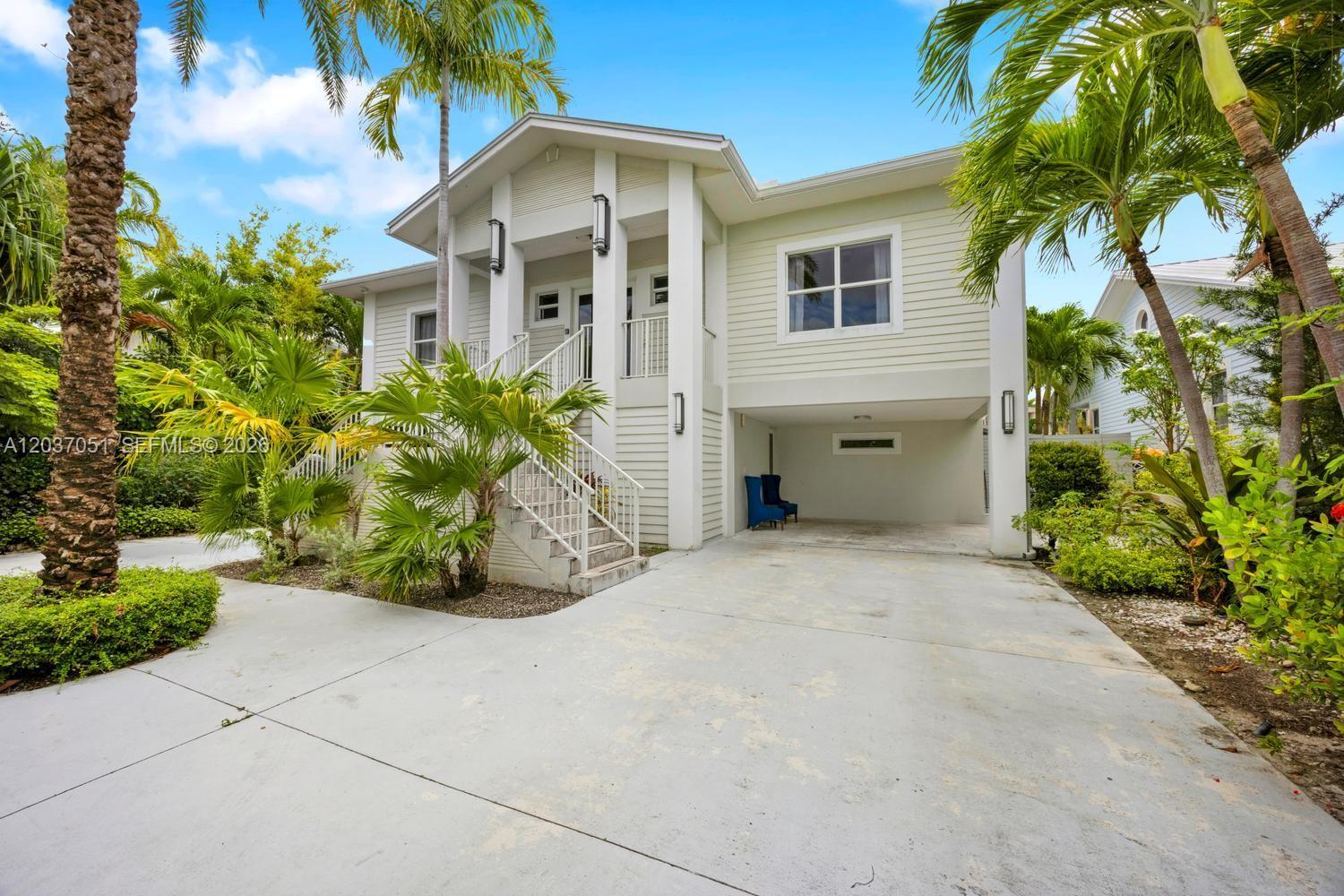 1076 NE Little River Dr, Miami FL 33138