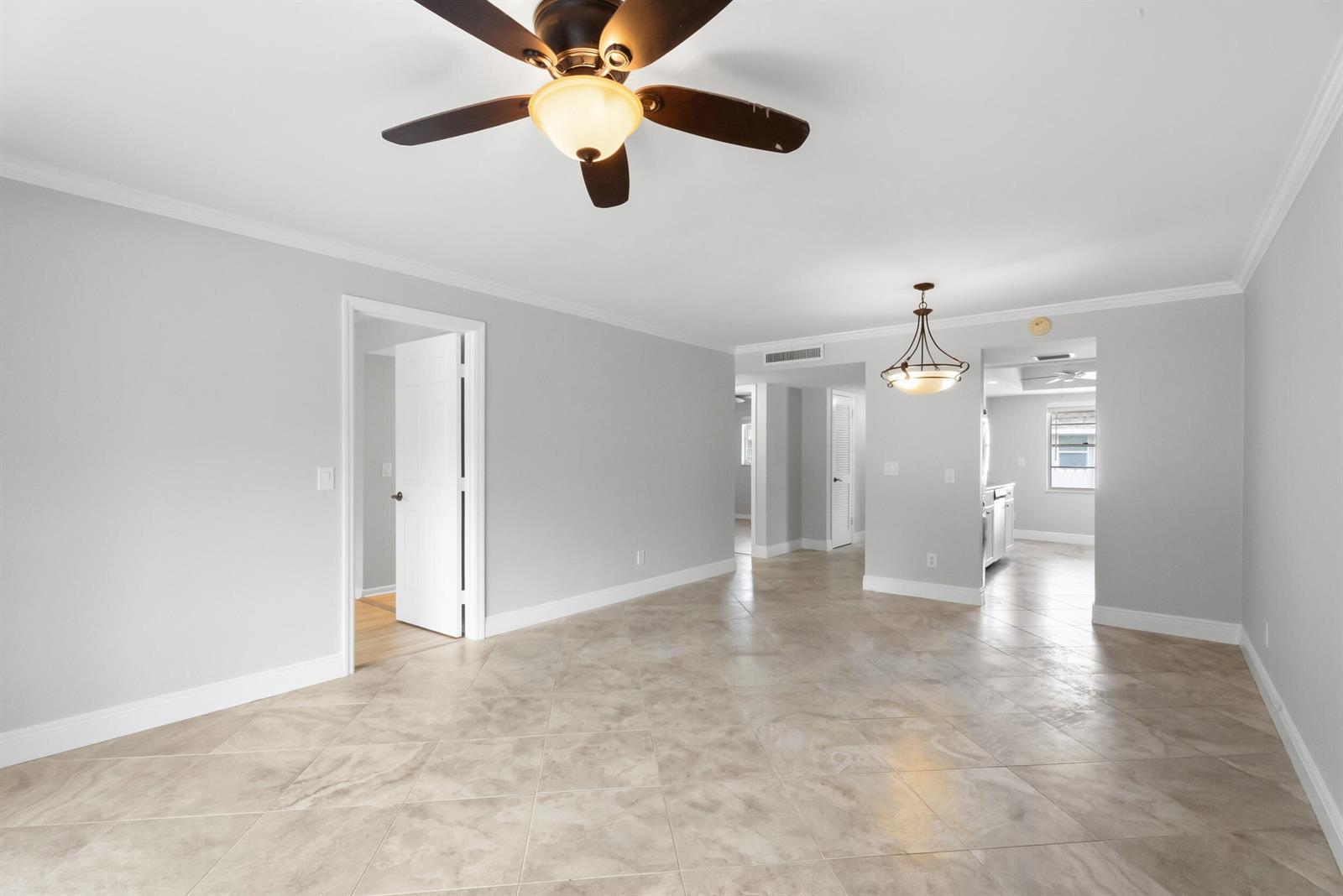1166 6th Avenue # A6, Vero Beach FL 32960 photo 4
