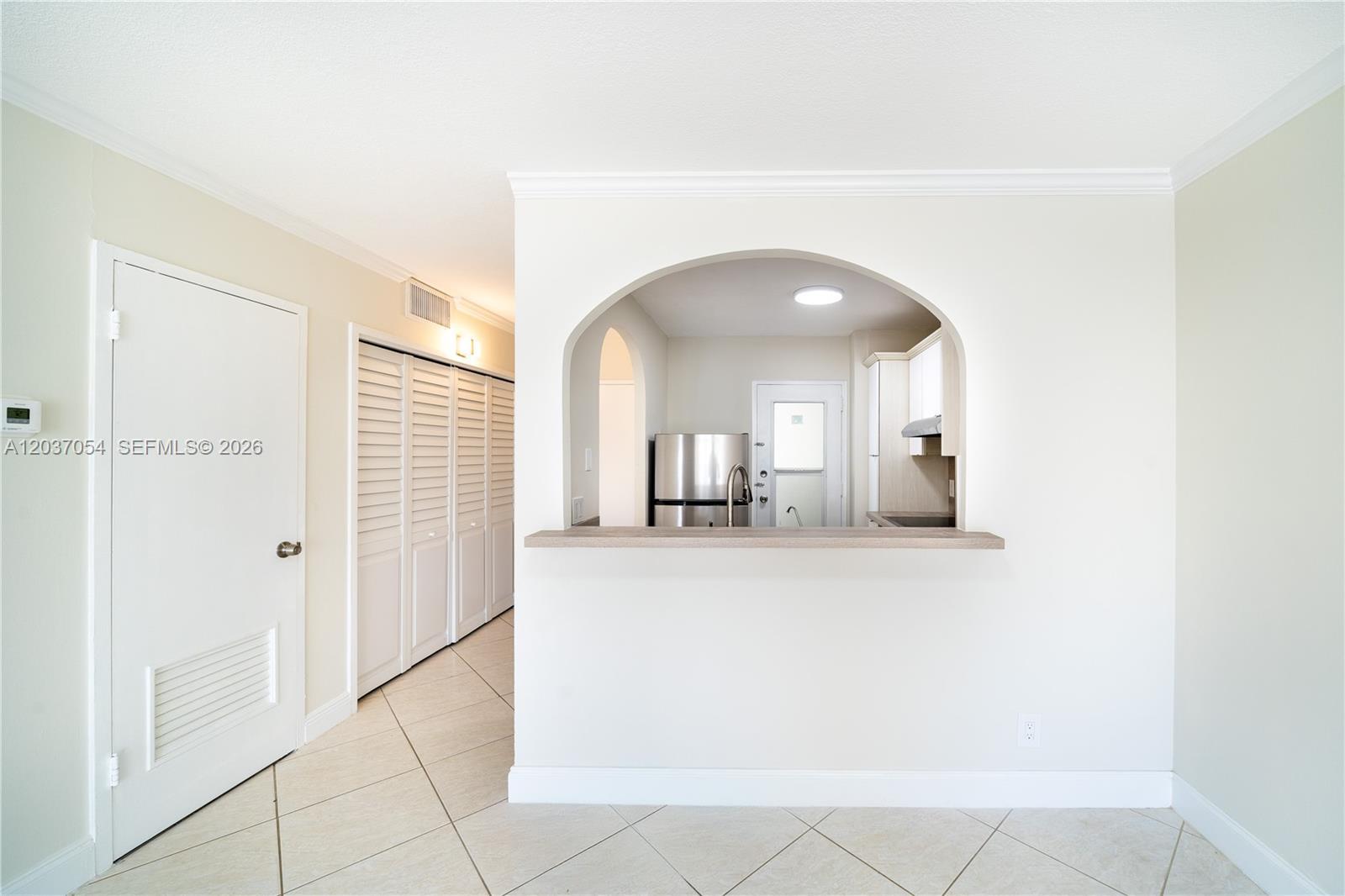 2555 NE 11th St # 310, Fort Lauderdale FL 33304