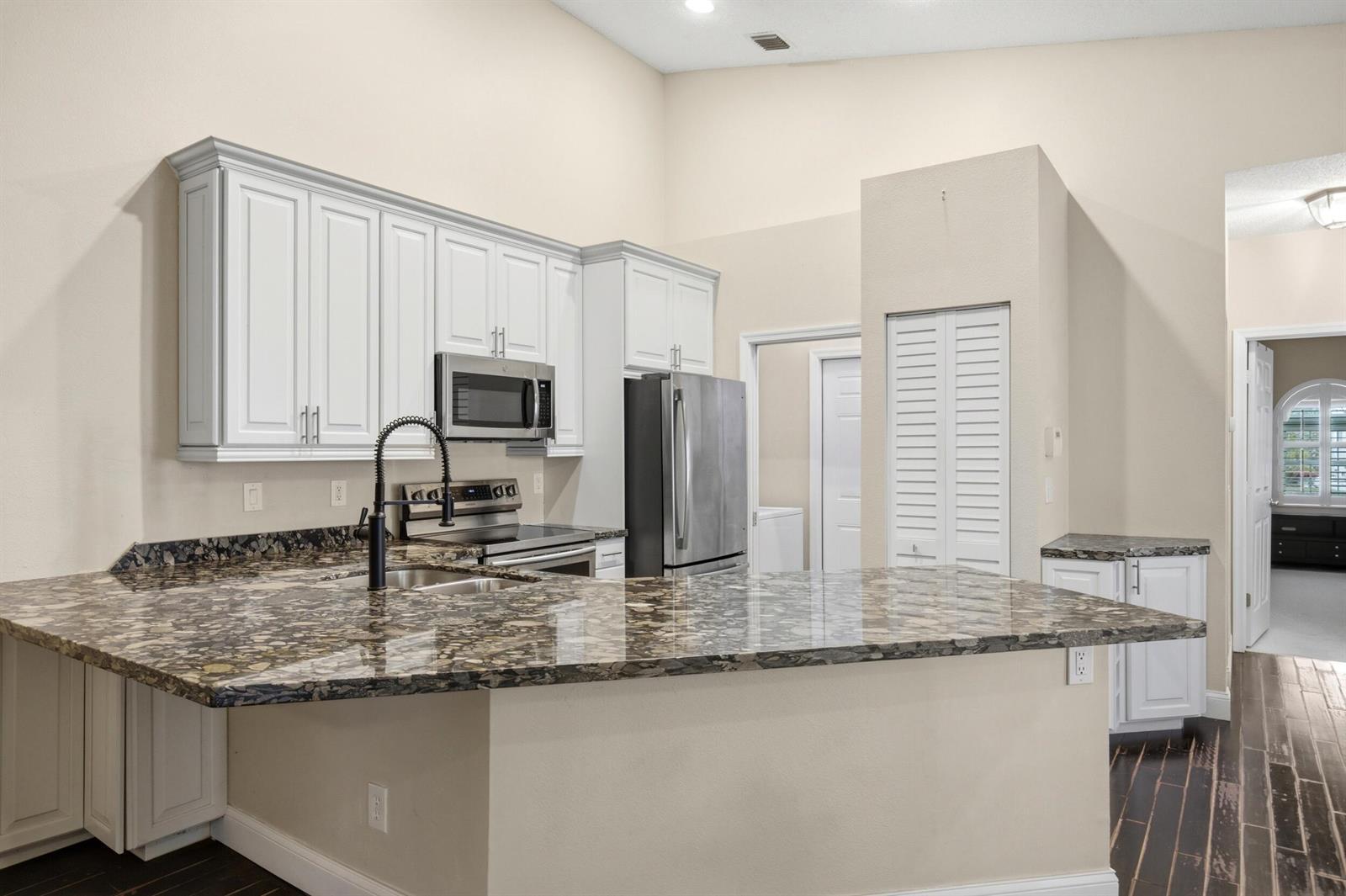 10725 Pelican Drive, Wellington FL 33414 photo 4